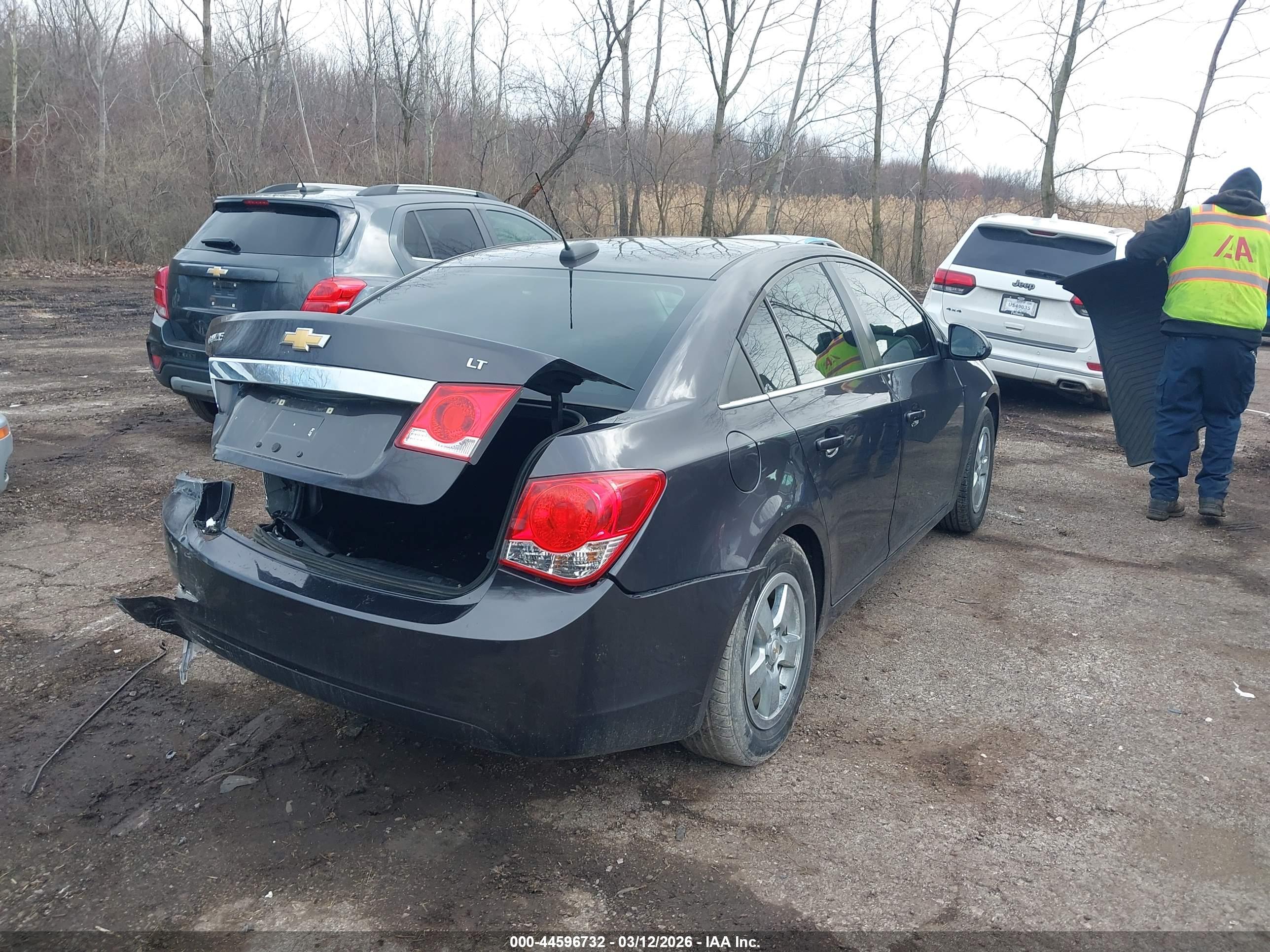 CHEVROLET CRUZE image 4
