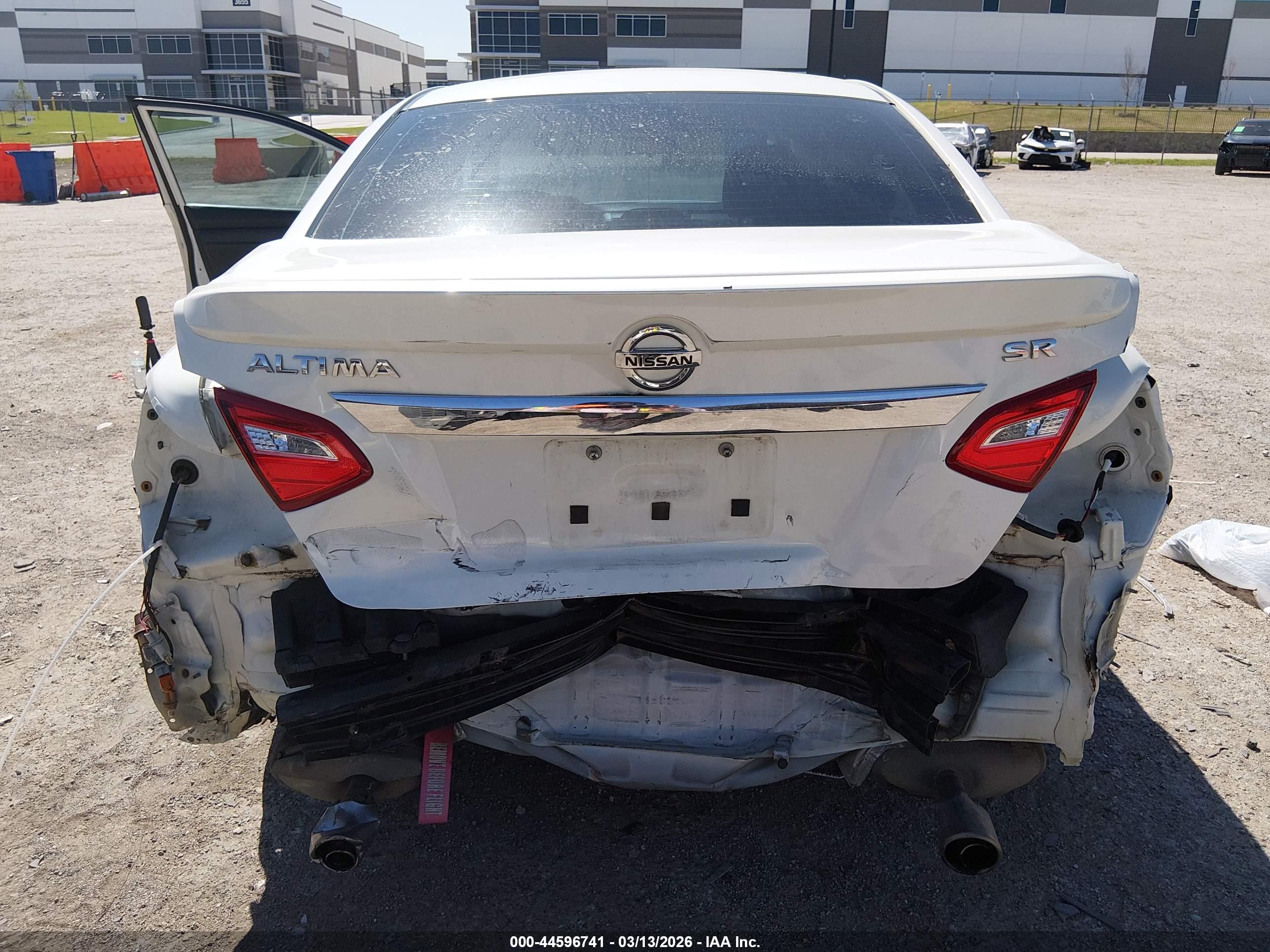 NISSAN ALTIMA image 6