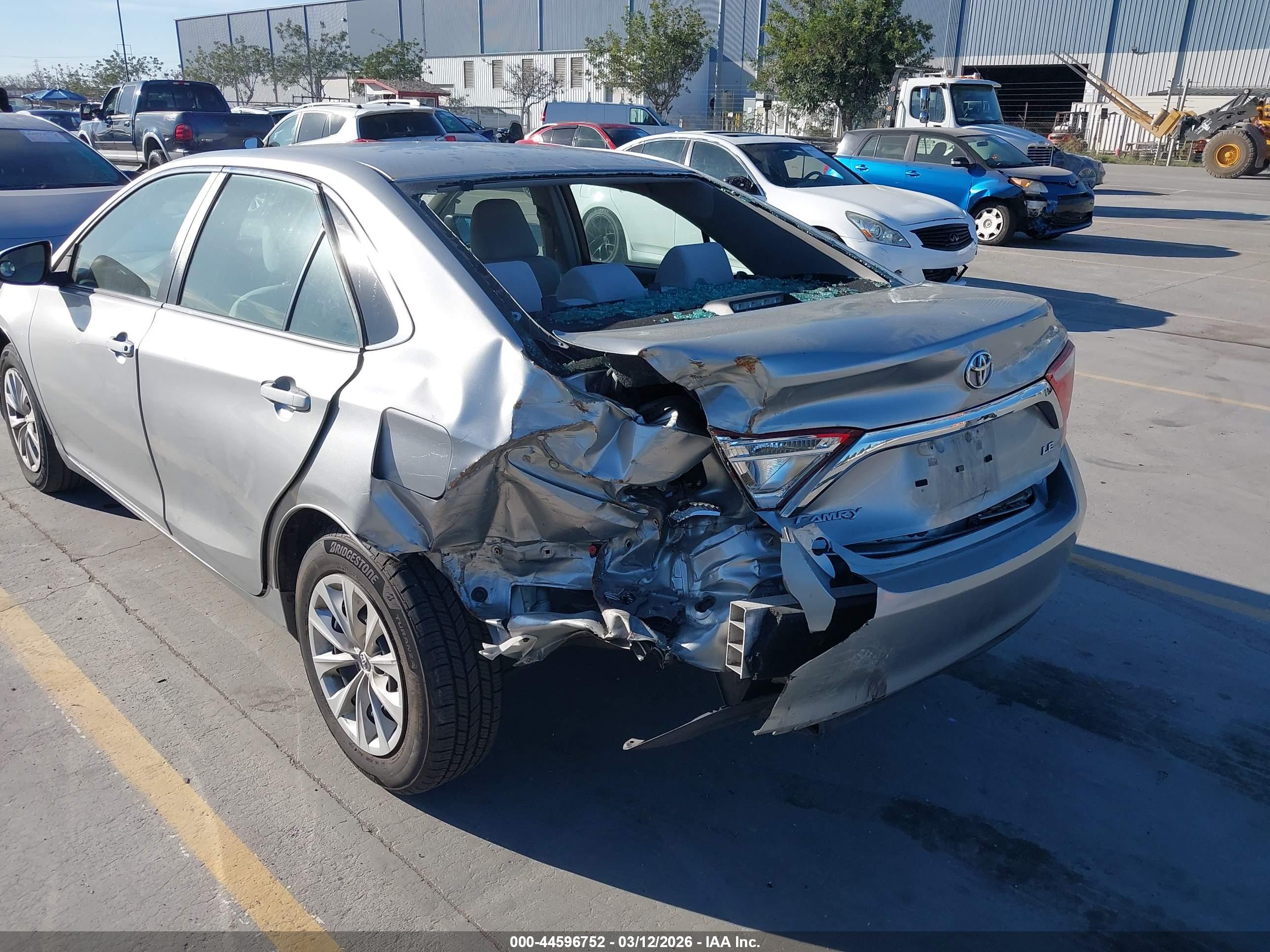 TOYOTA CAMRY image 6