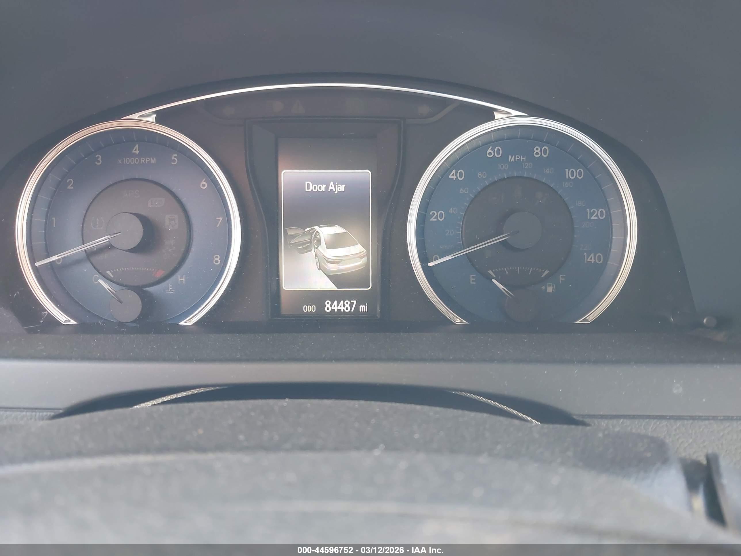 TOYOTA CAMRY image 7