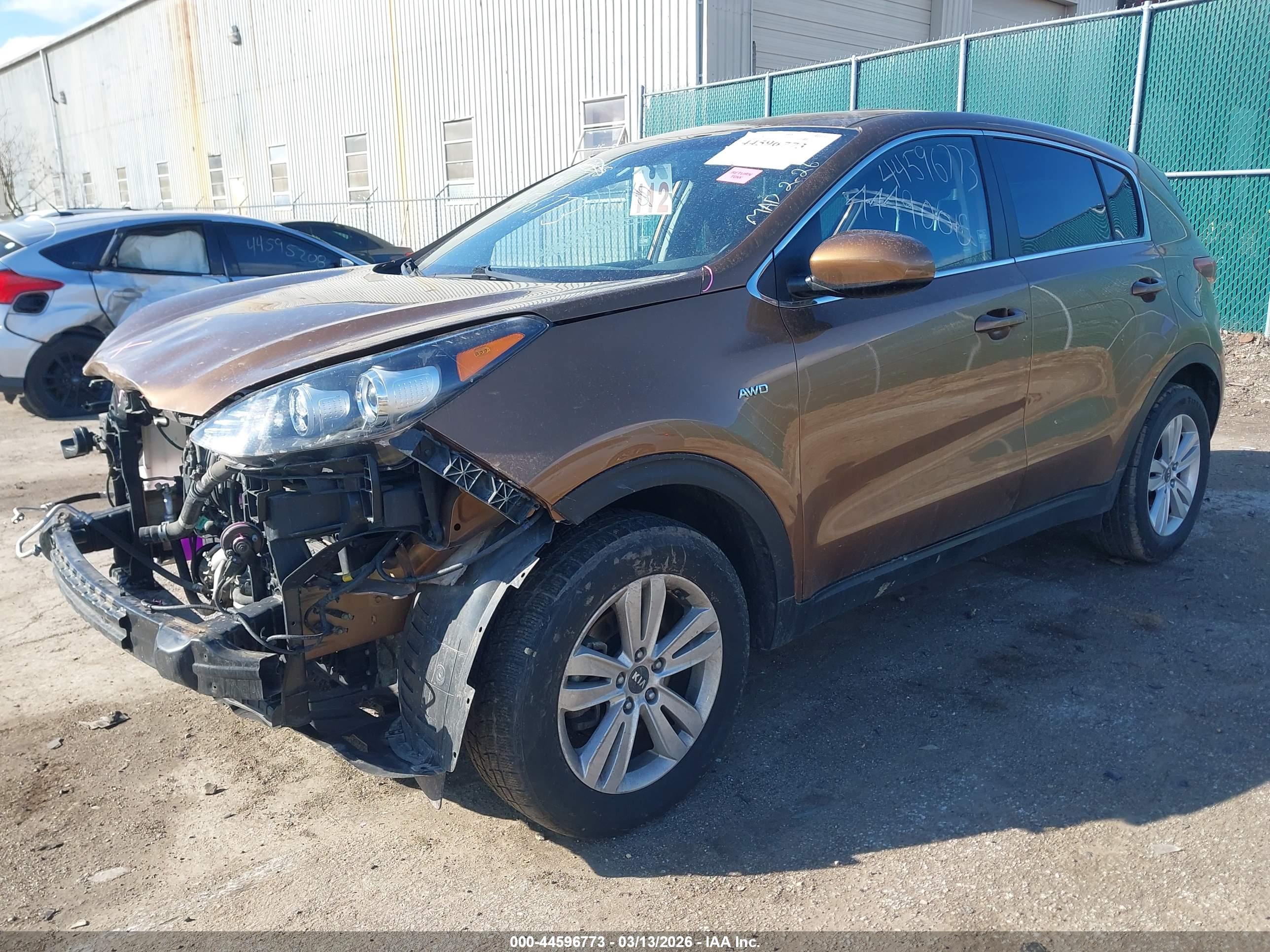 KIA SPORTAGE image 2