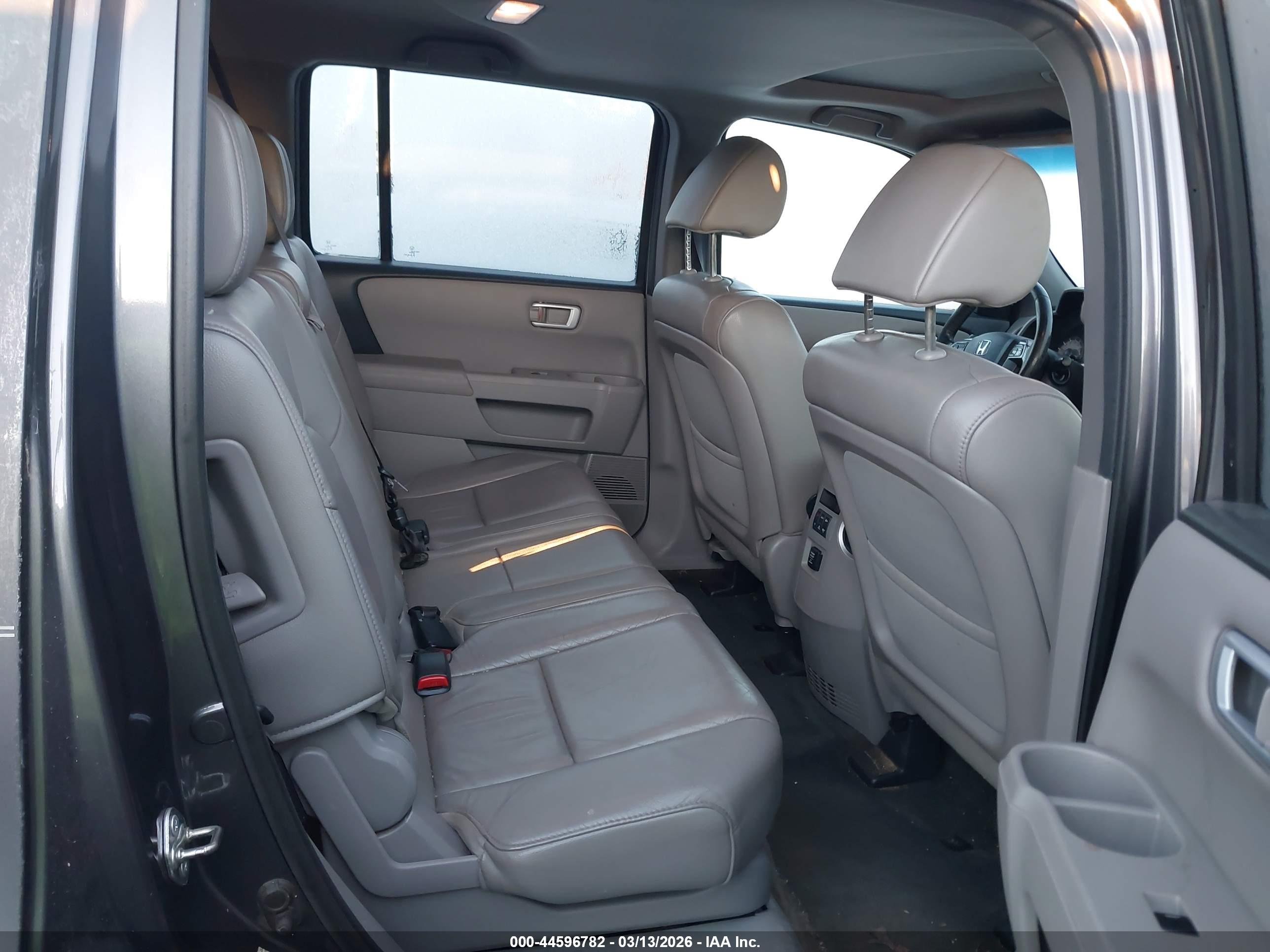 HONDA PILOT image 8