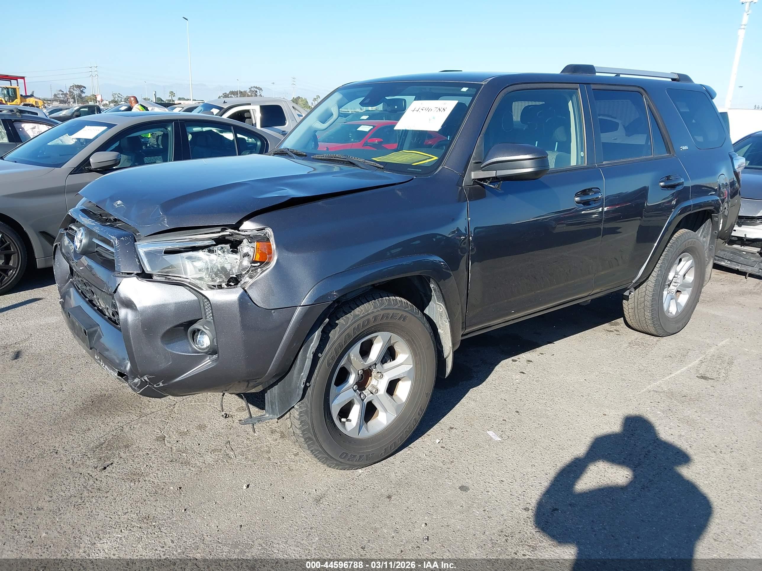 TOYOTA 4RUNNER image 2
