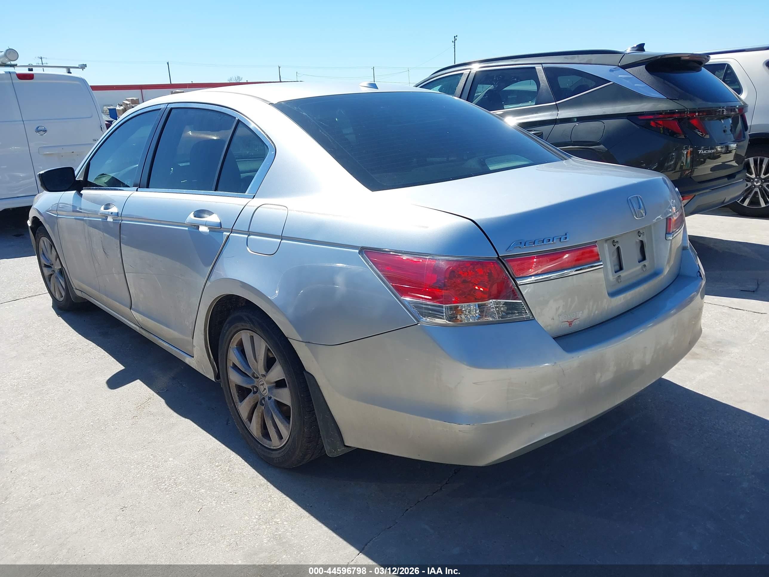 HONDA ACCORD image 3