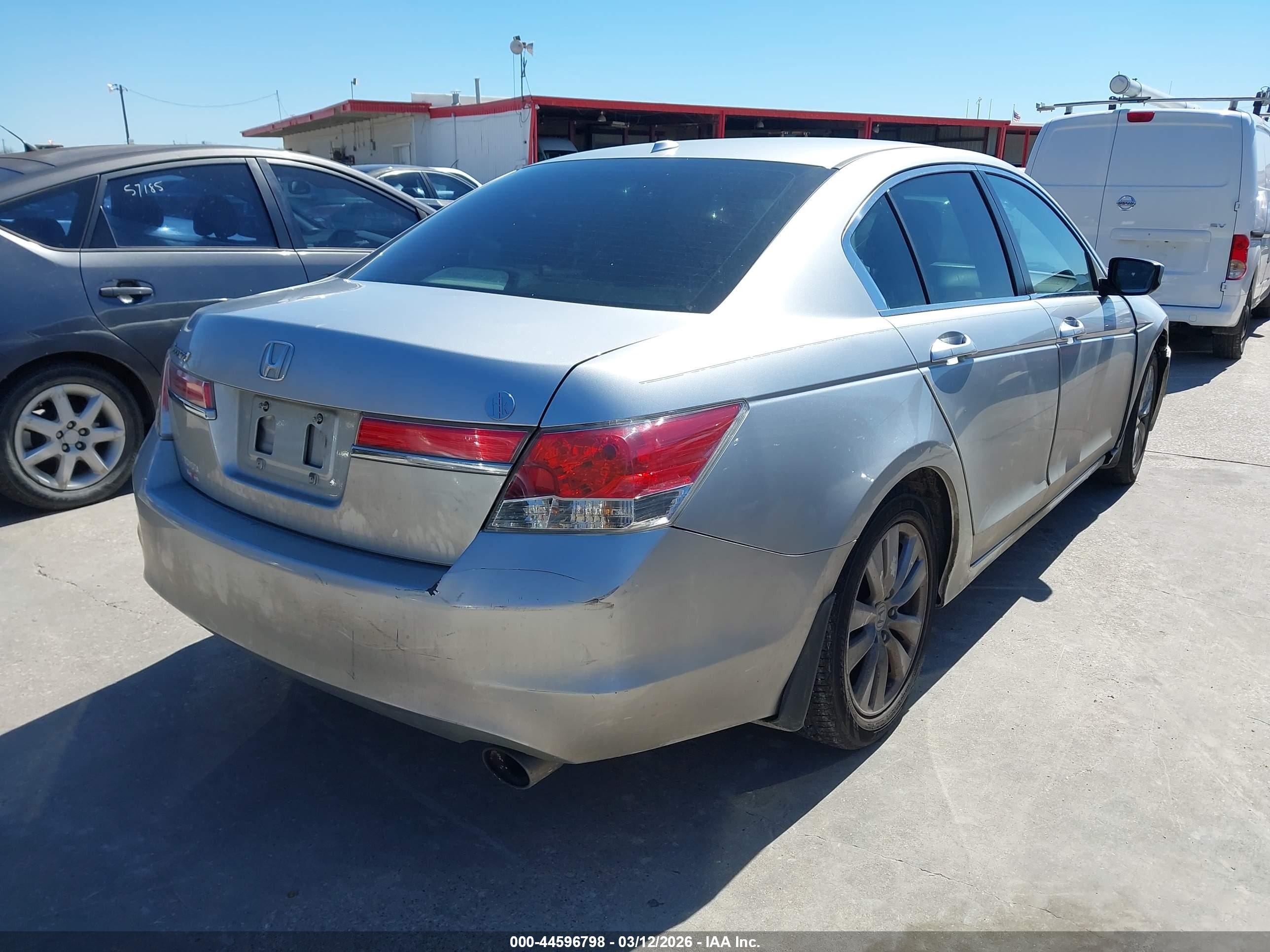 HONDA ACCORD image 4
