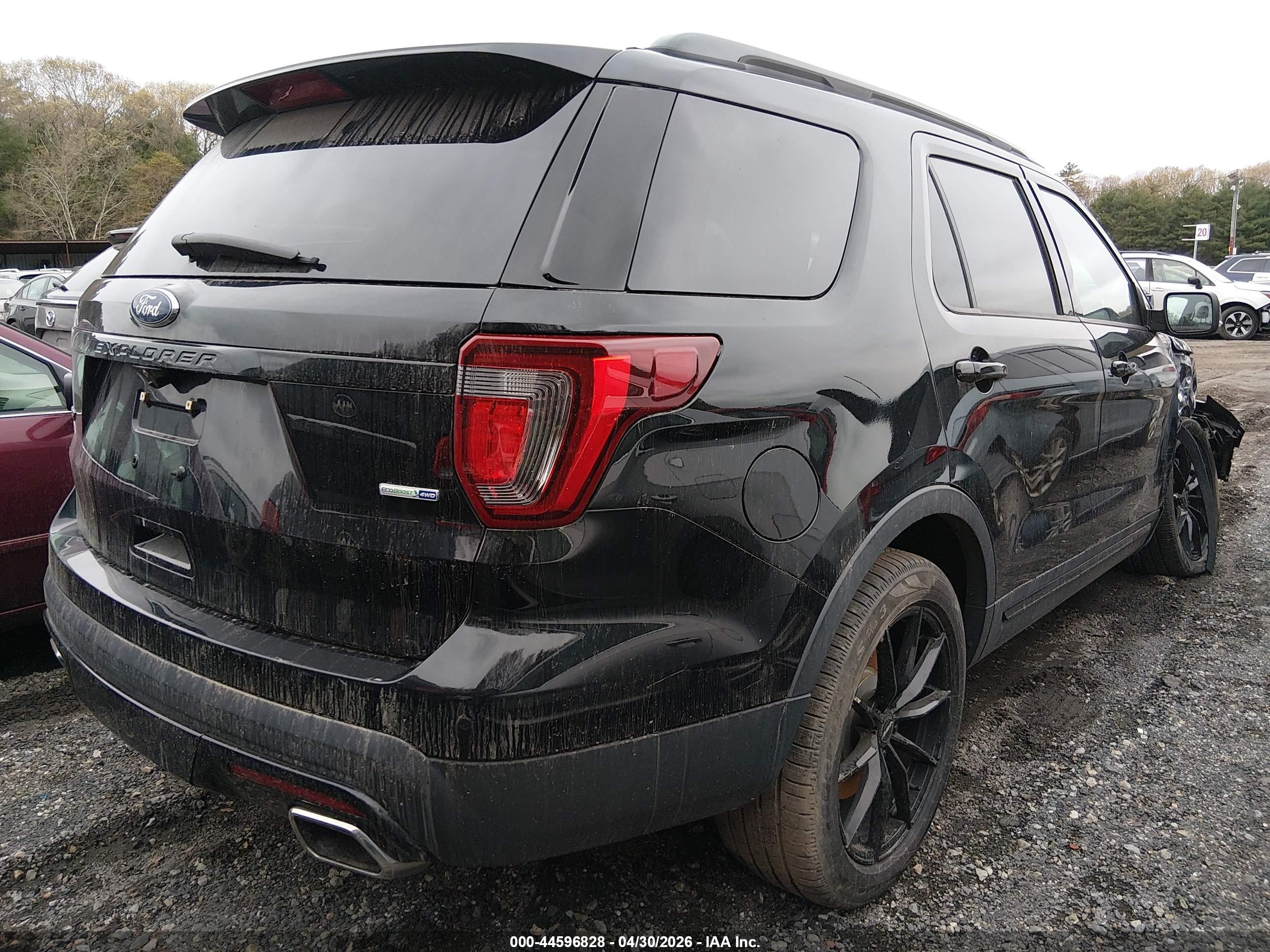 FORD EXPLORER image 4
