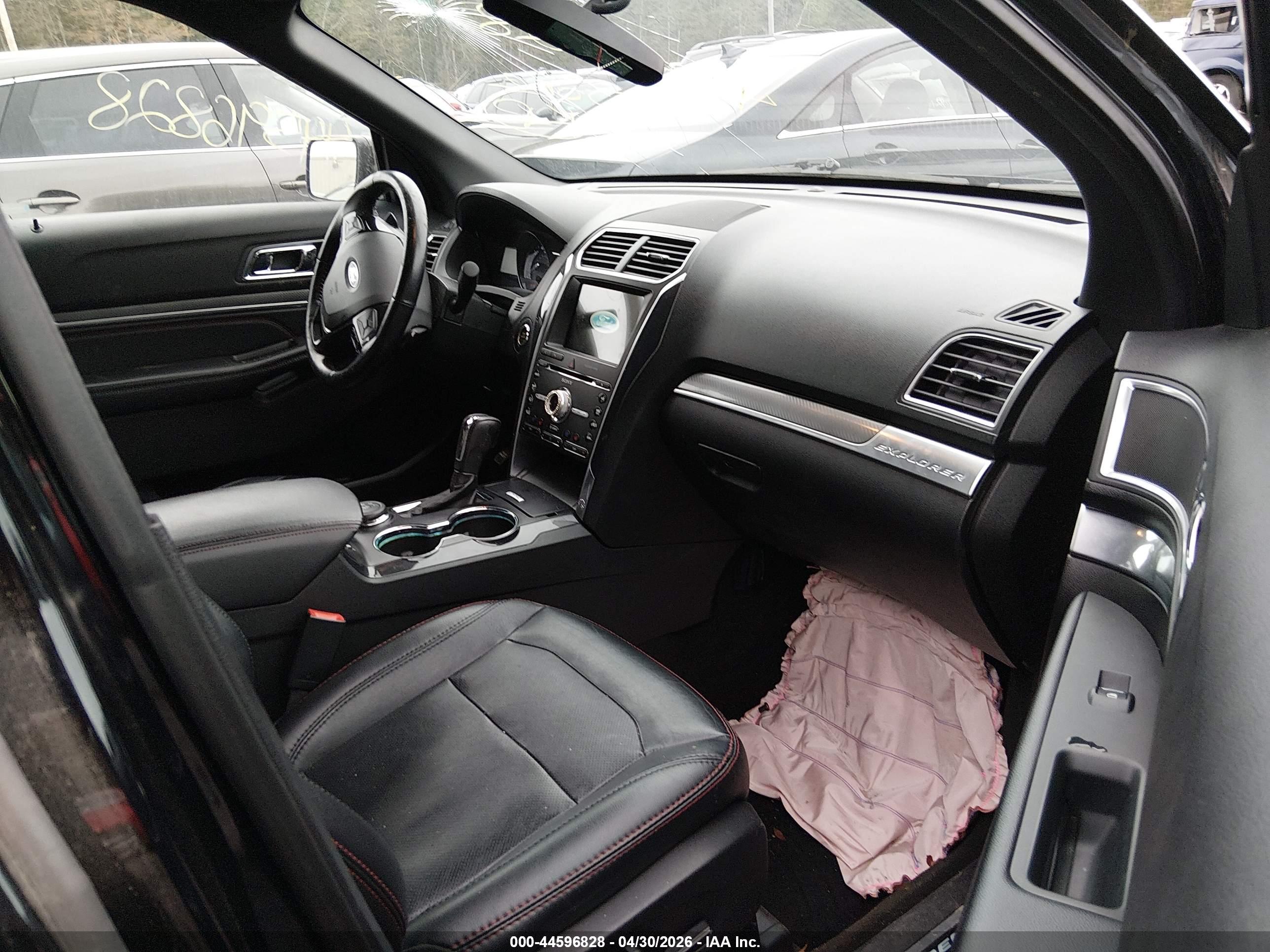 FORD EXPLORER image 5