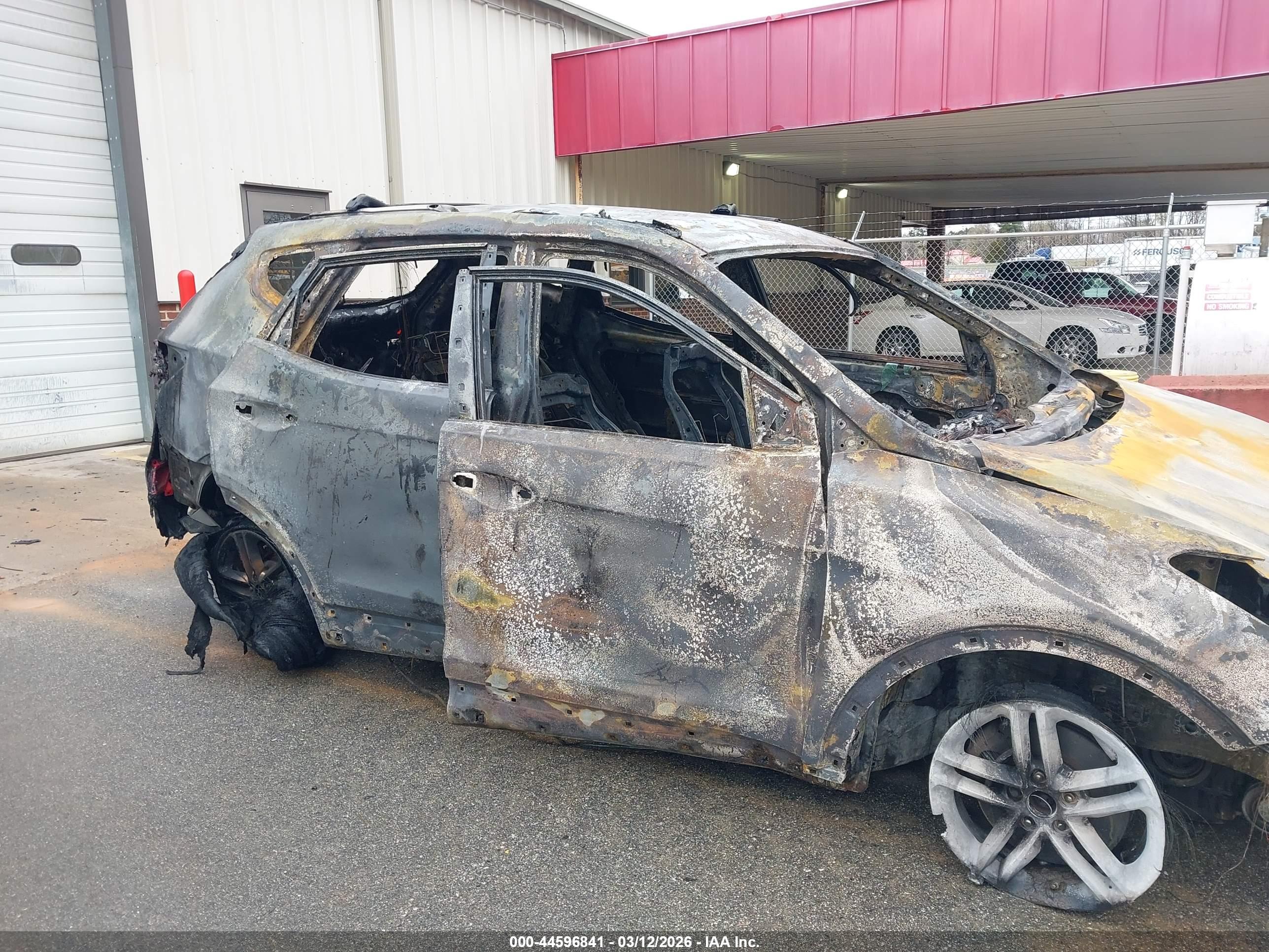 HYUNDAI SANTA image 6