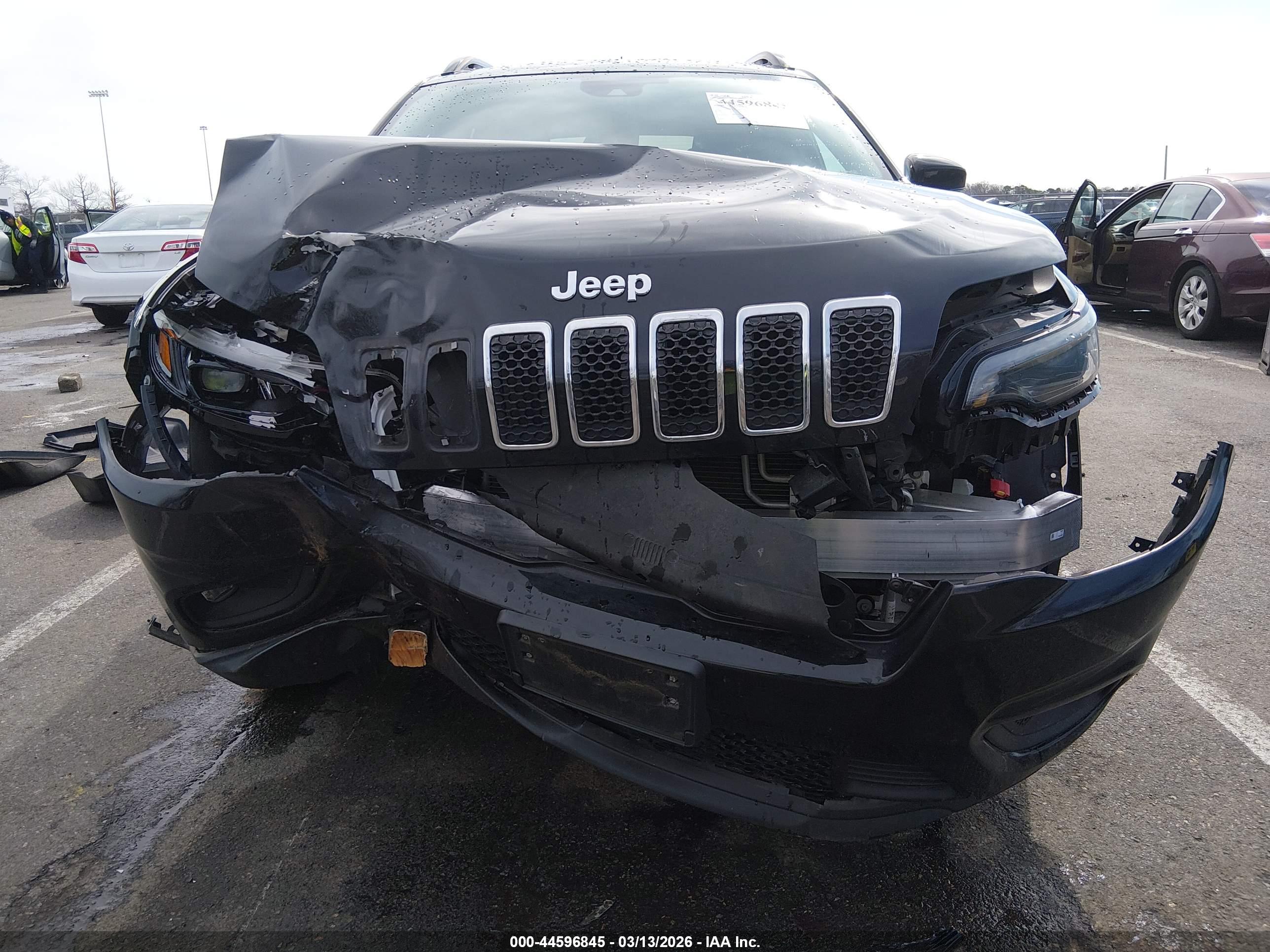 JEEP CHEROKEE image 6