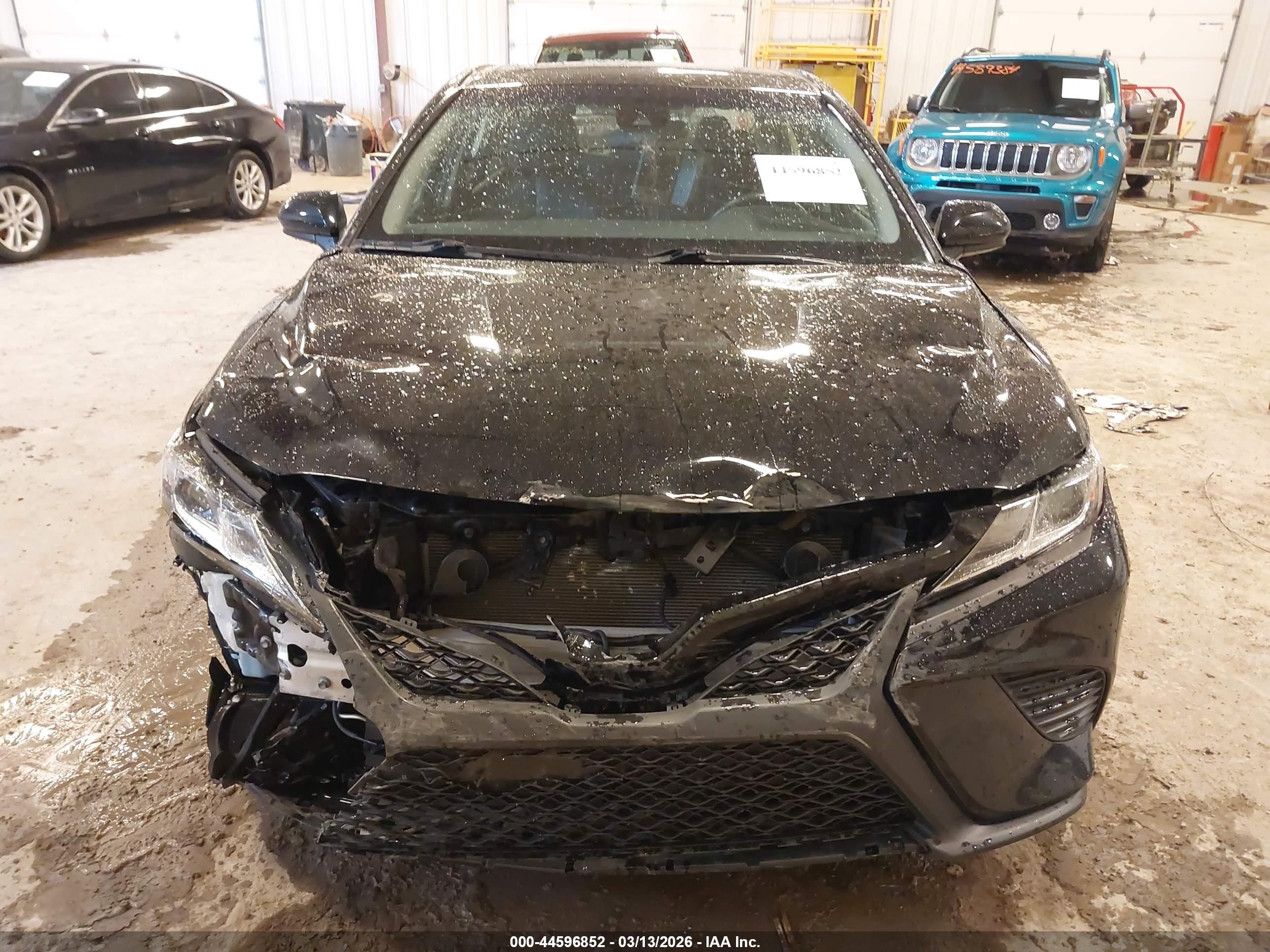 TOYOTA CAMRY image 6