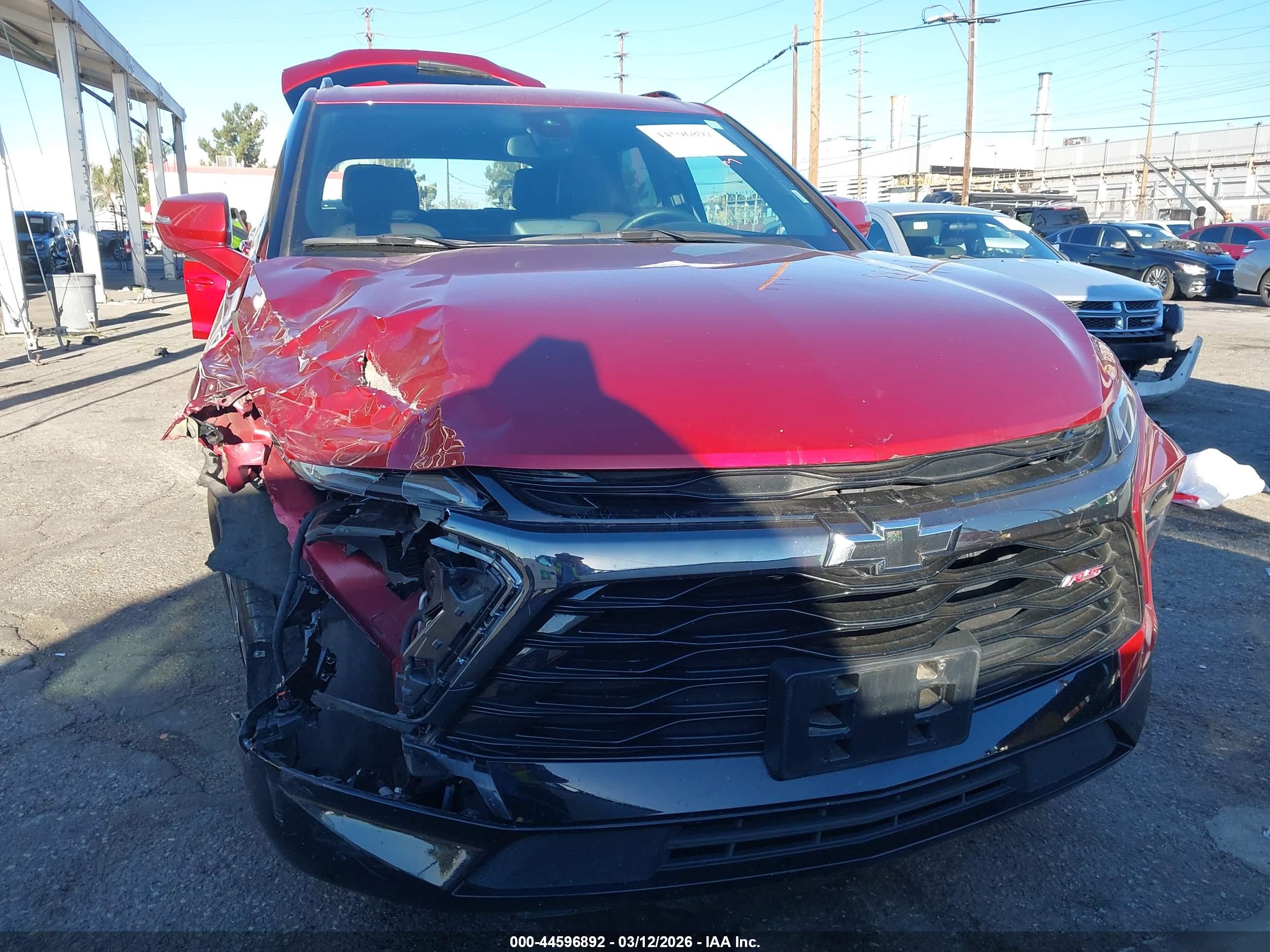 CHEVROLET BLAZER image 6