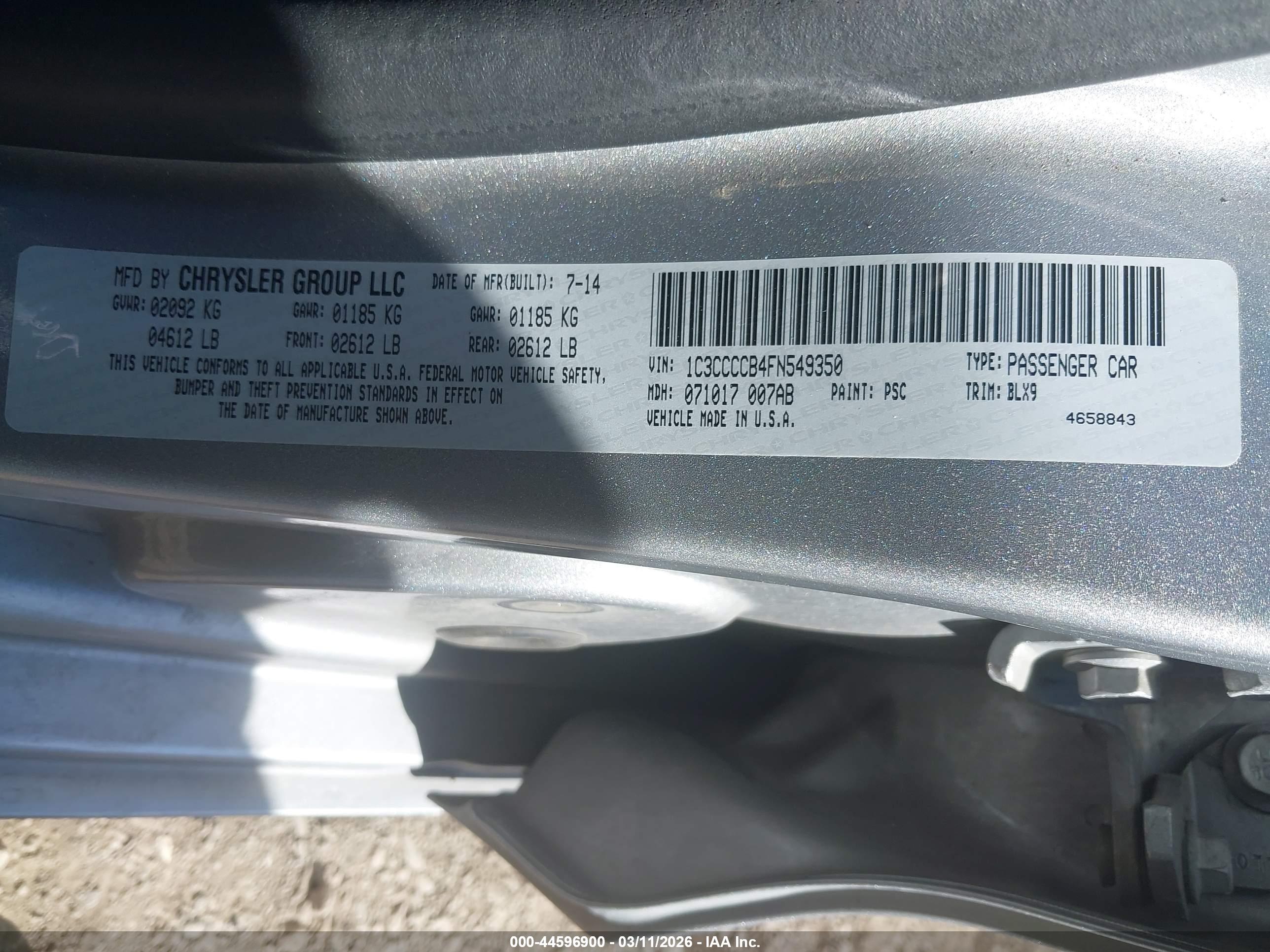 CHRYSLER 200 image 9