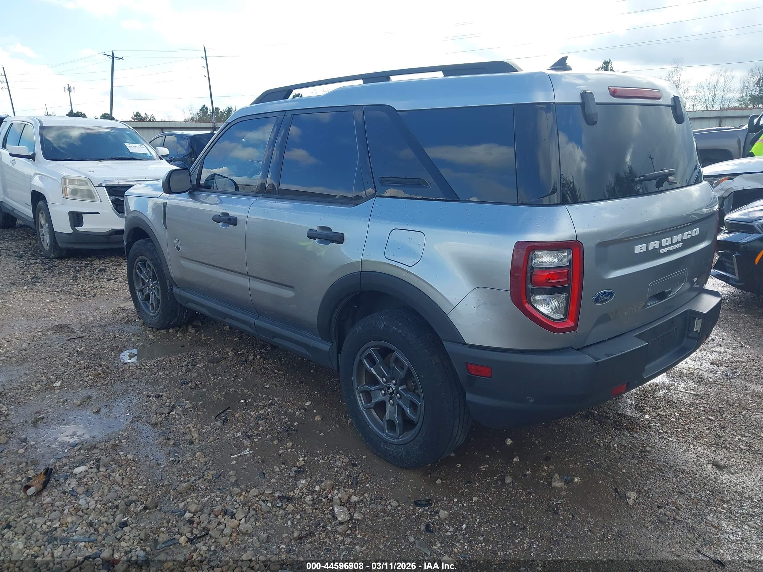 FORD BRONCO image 3
