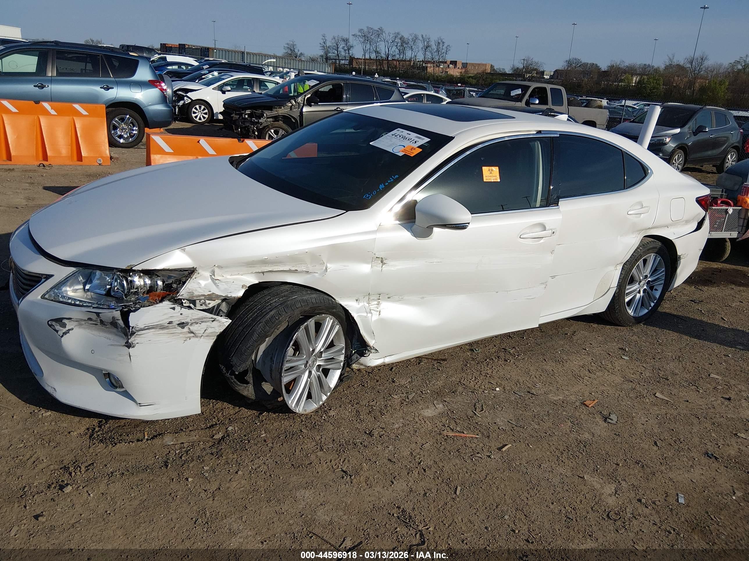 LEXUS ES image 6
