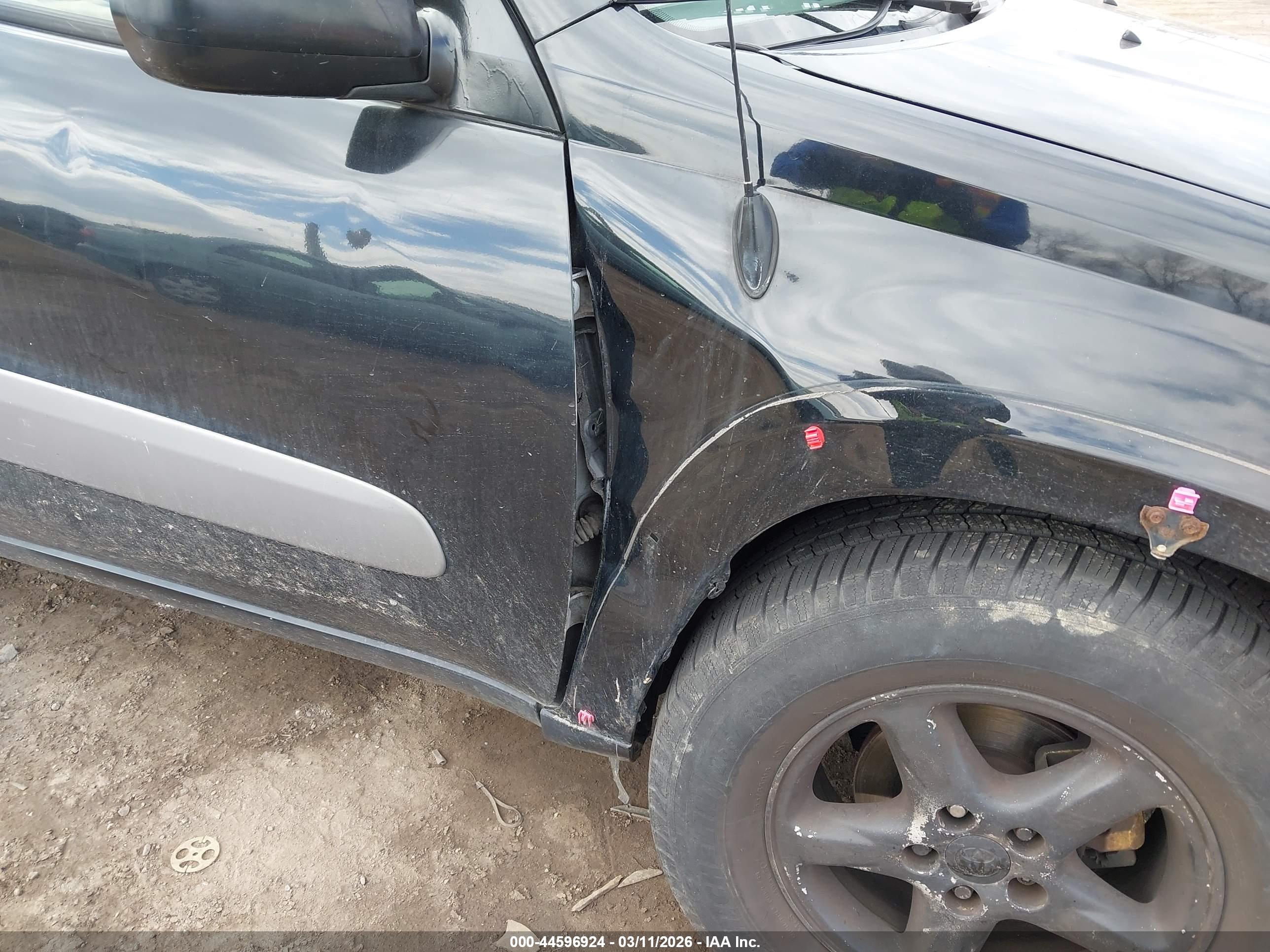 TOYOTA RAV4 image 6