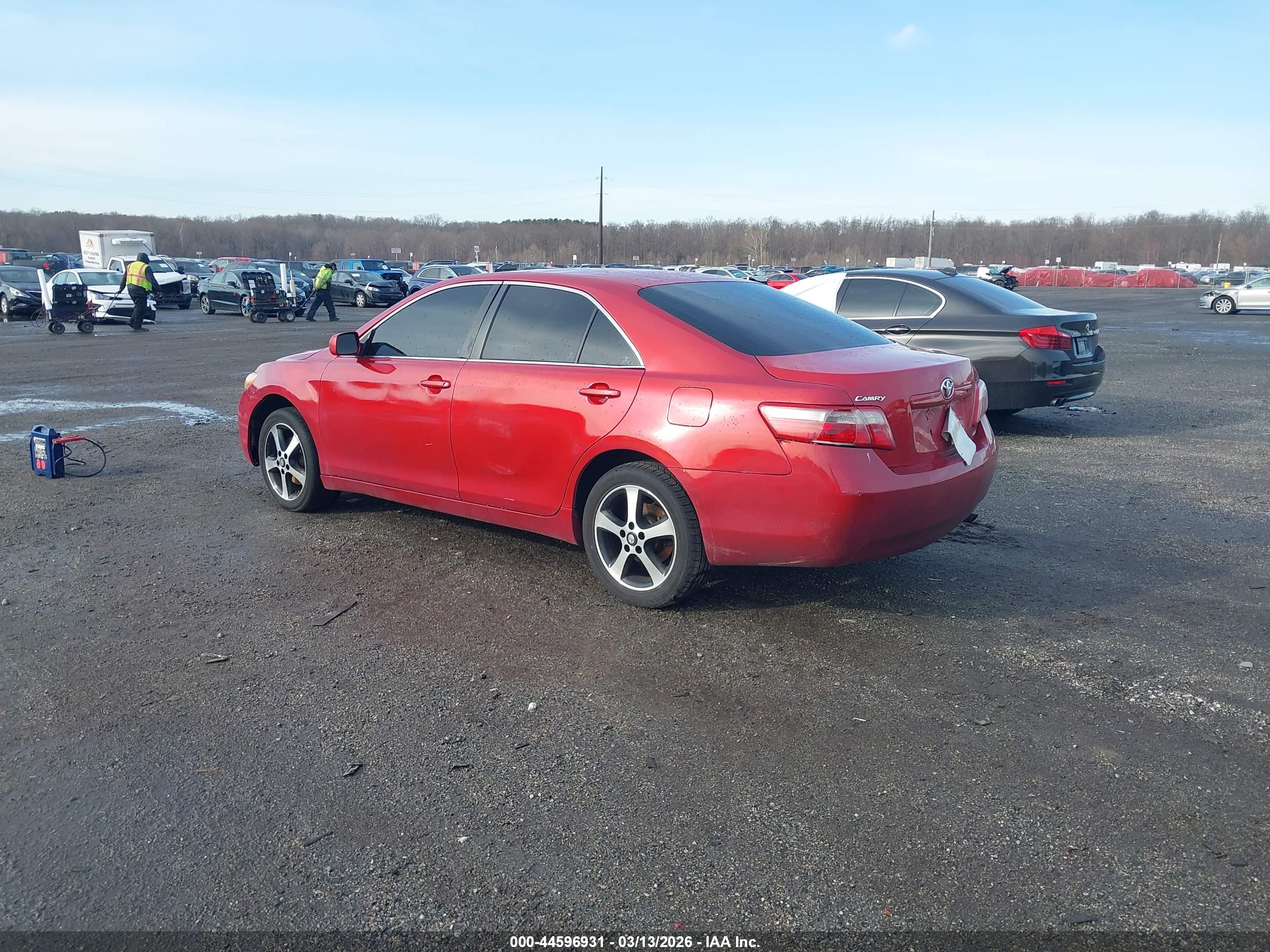 TOYOTA CAMRY image 3