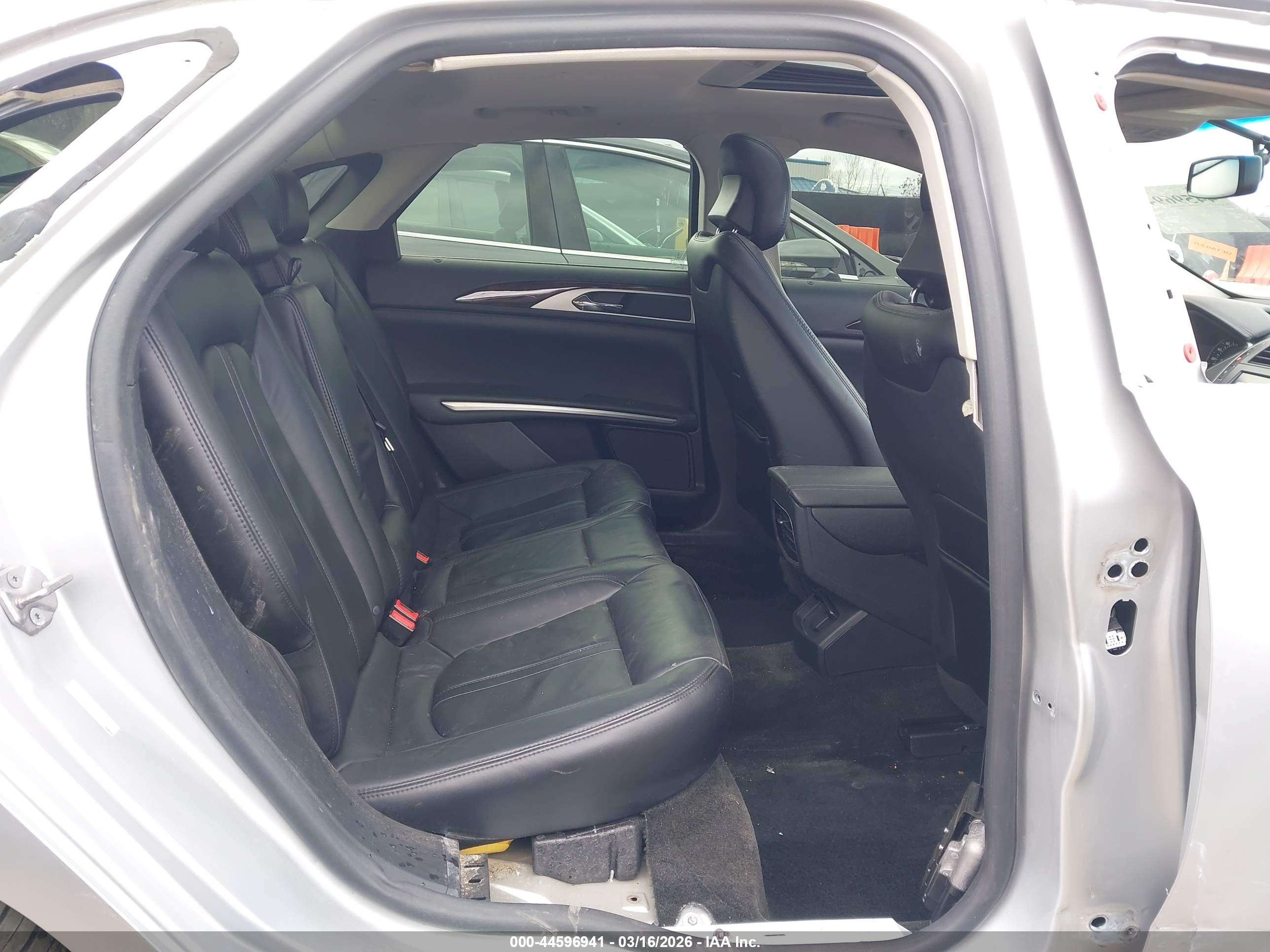 LINCOLN MKZ image 8