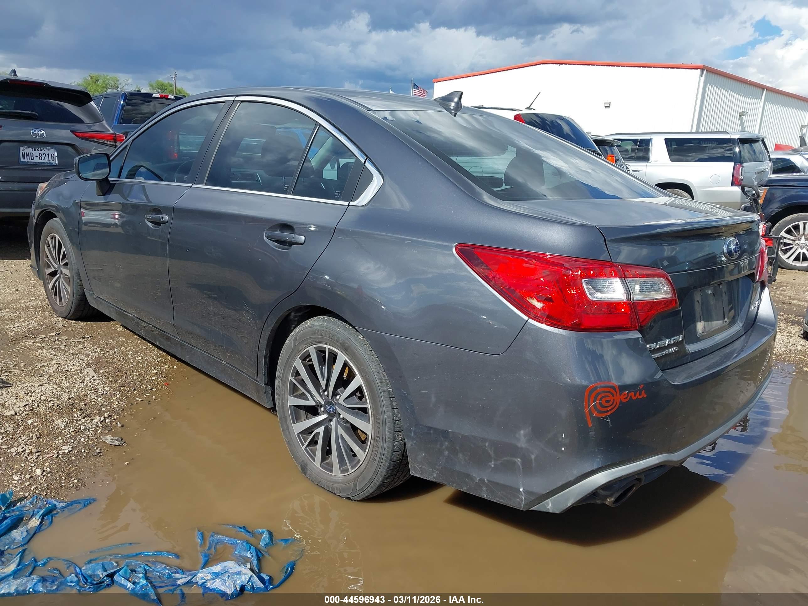 SUBARU LEGACY image 3