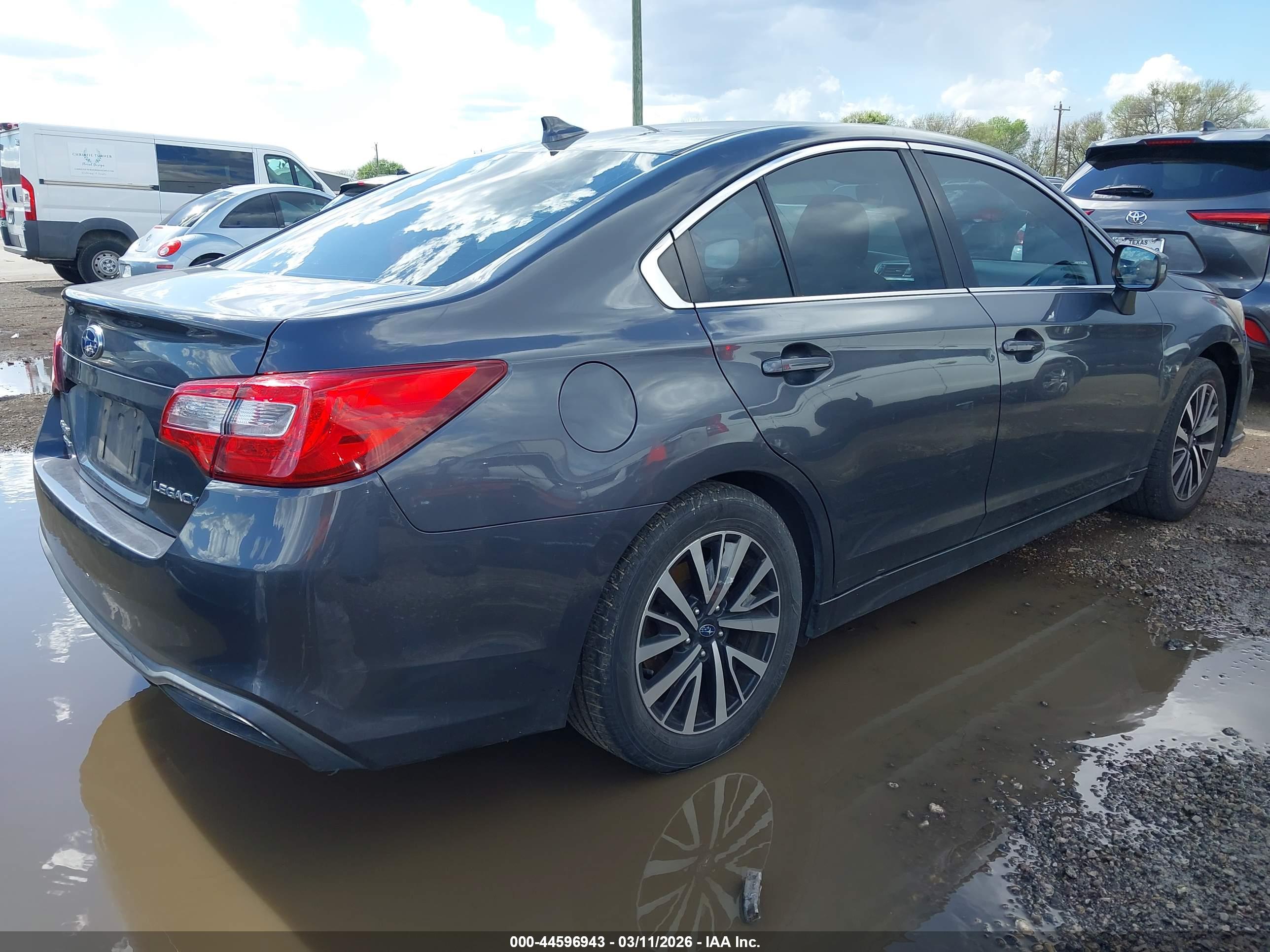 SUBARU LEGACY image 4