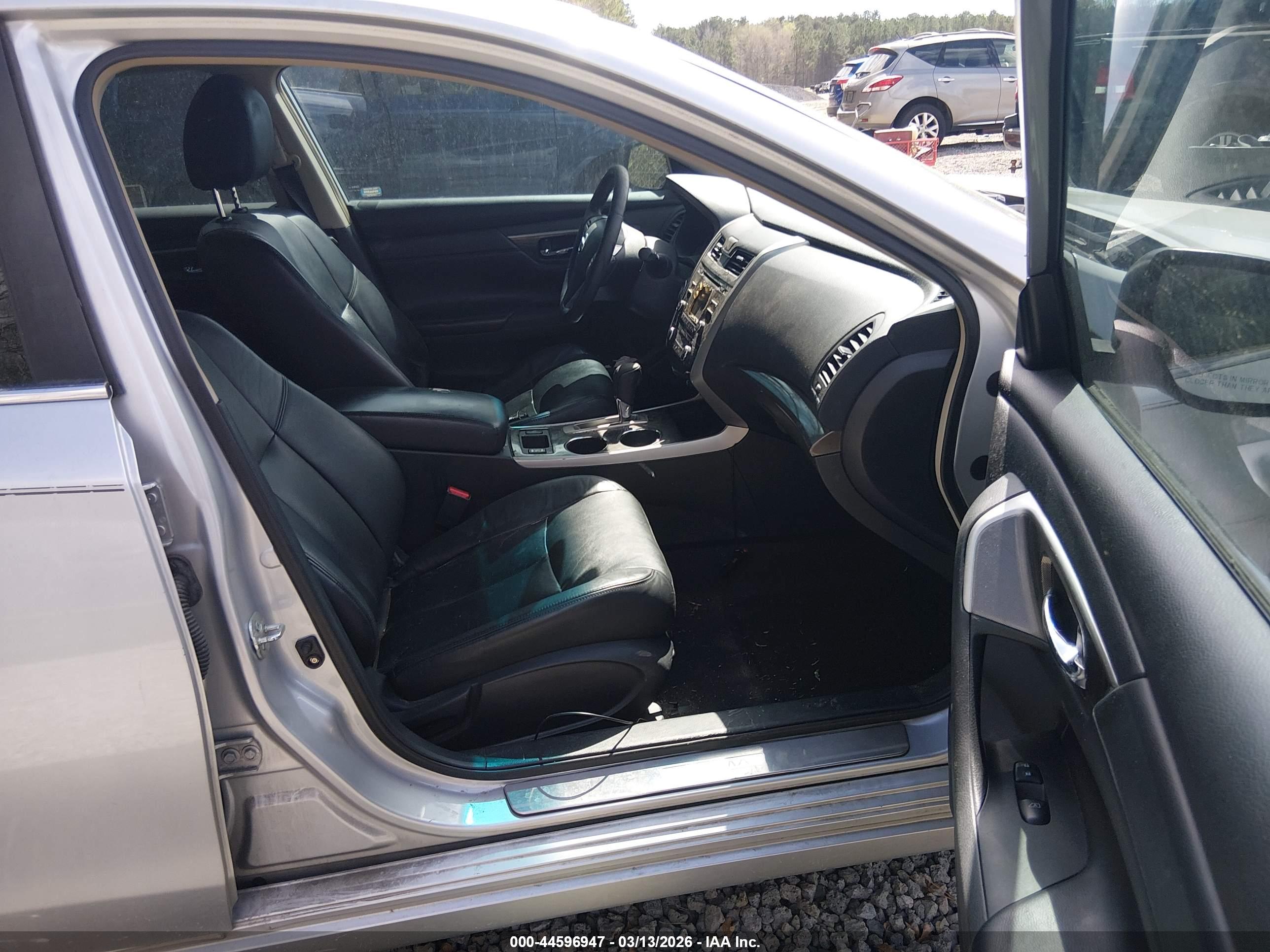 NISSAN ALTIMA image 5