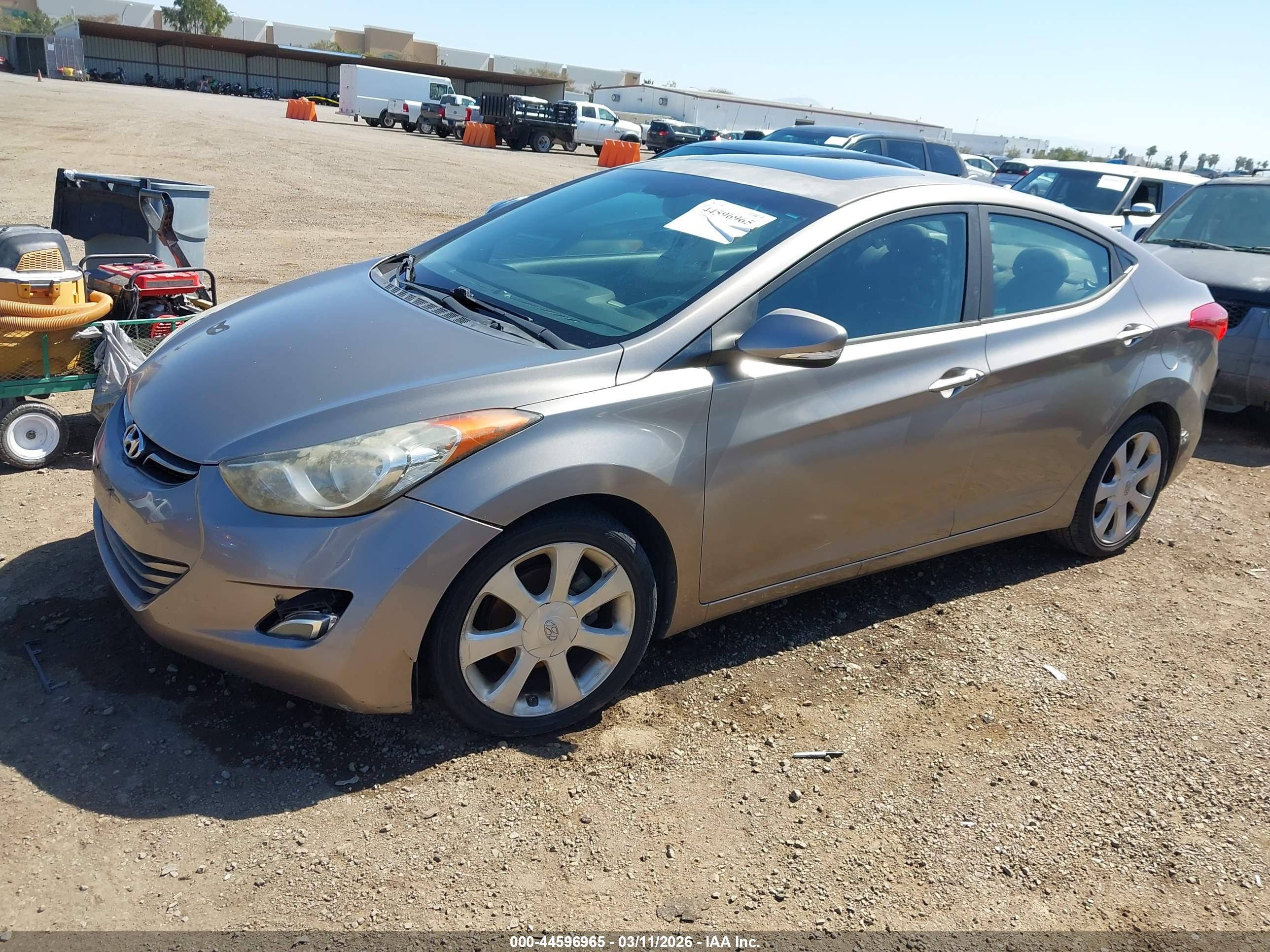 HYUNDAI ELANTRA image 2