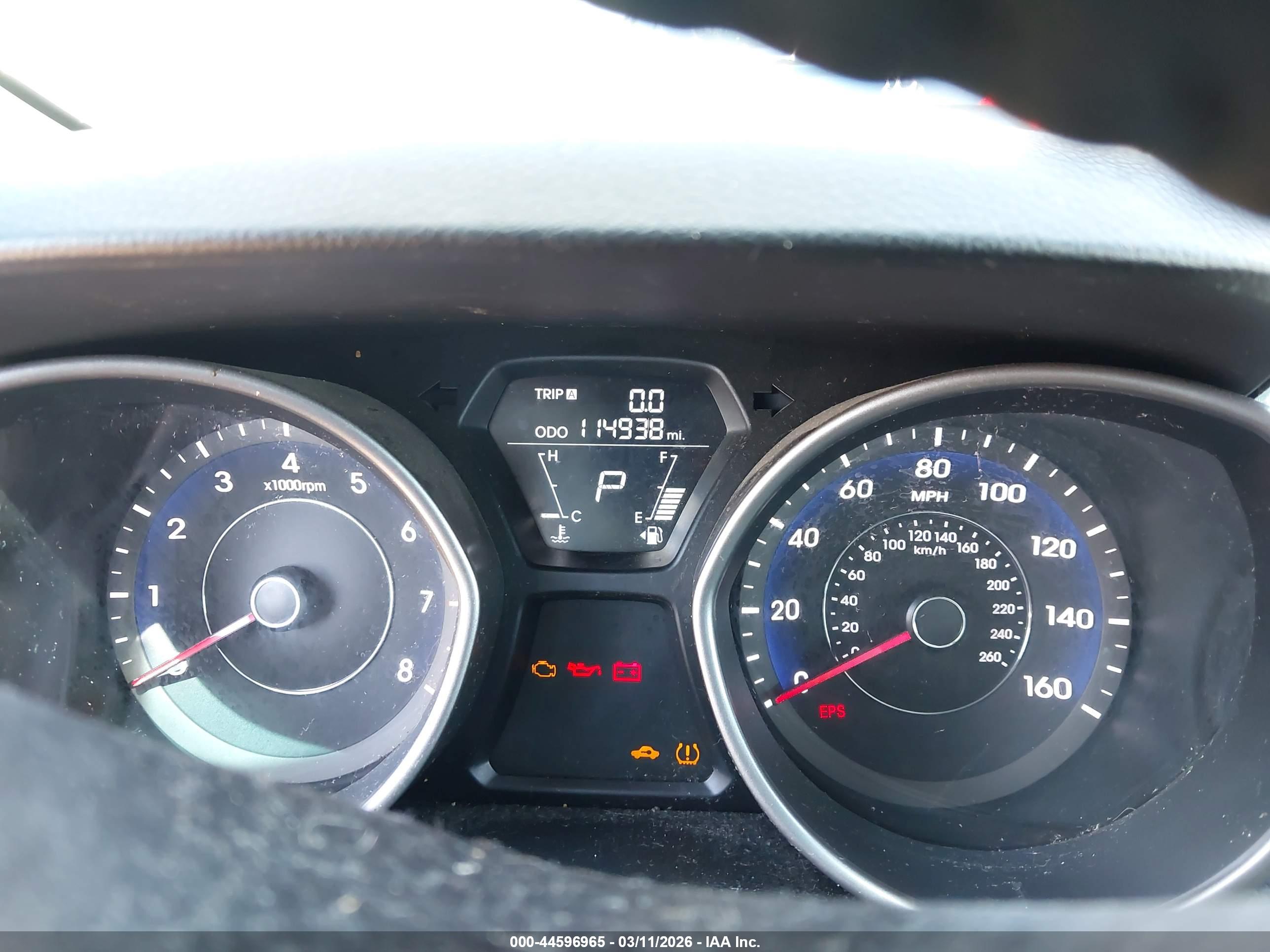 HYUNDAI ELANTRA image 7