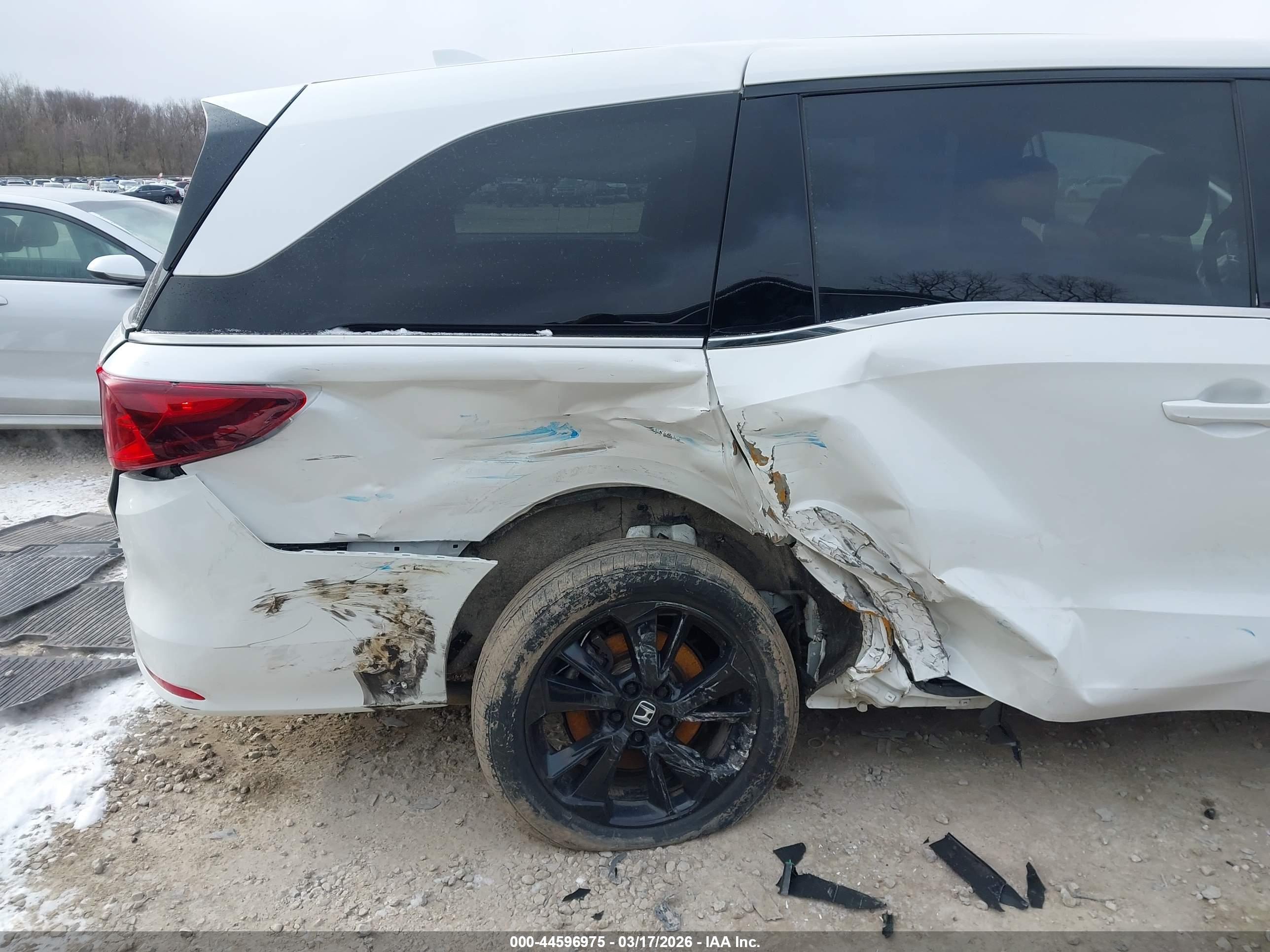 HONDA ODYSSEY image 6