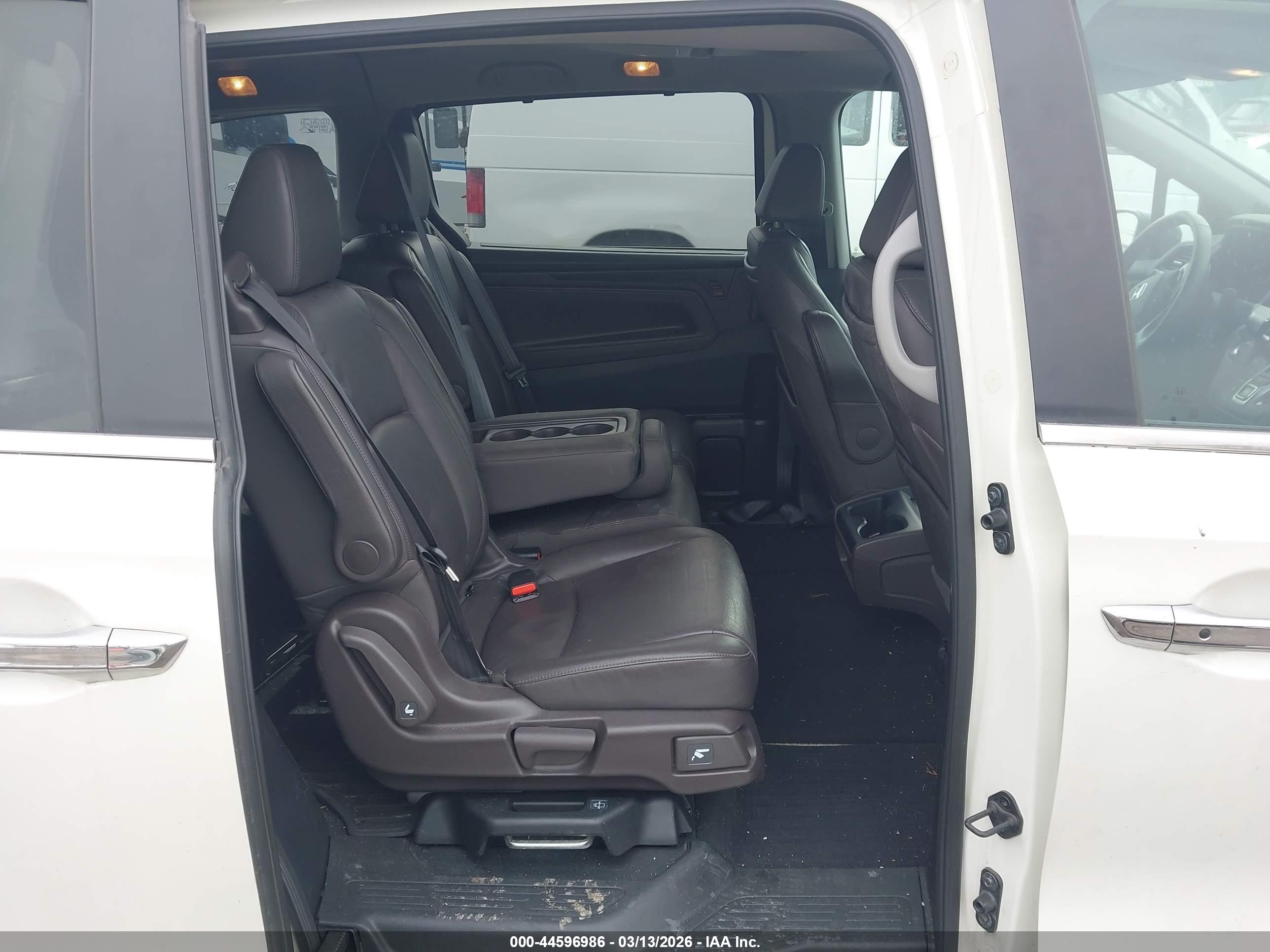HONDA ODYSSEY image 8