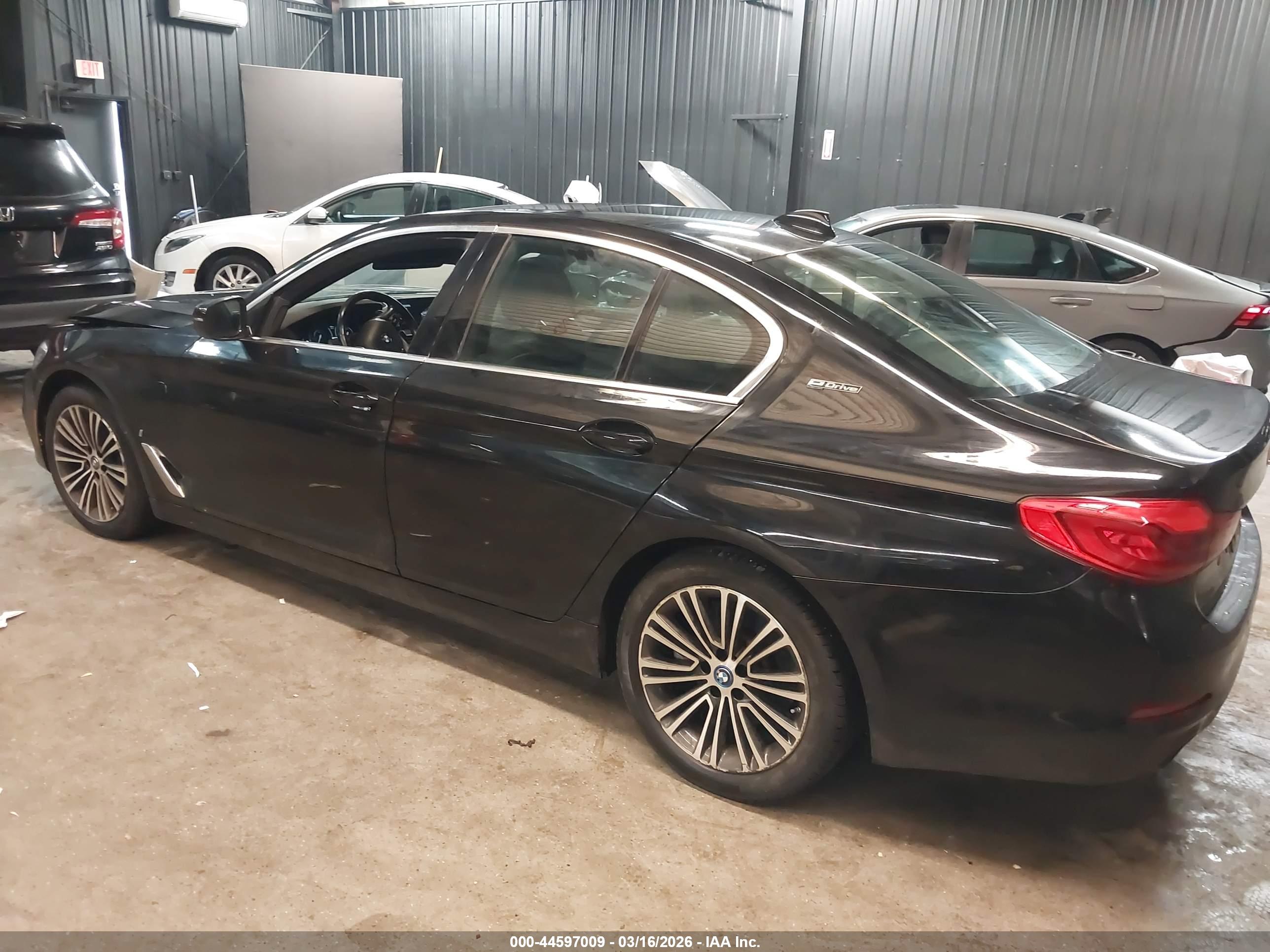 BMW 530E image 3