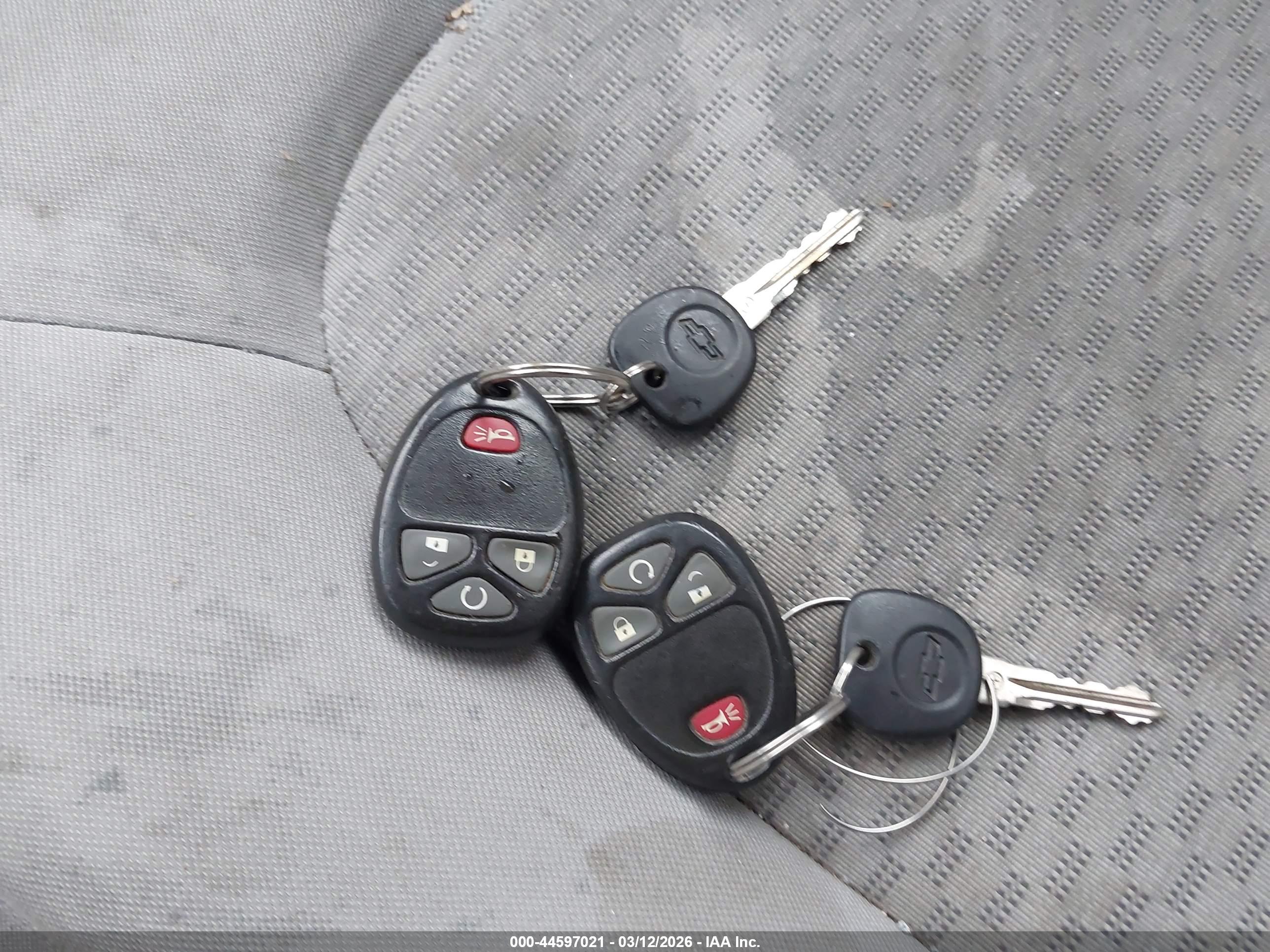CHEVROLET HHR image 11