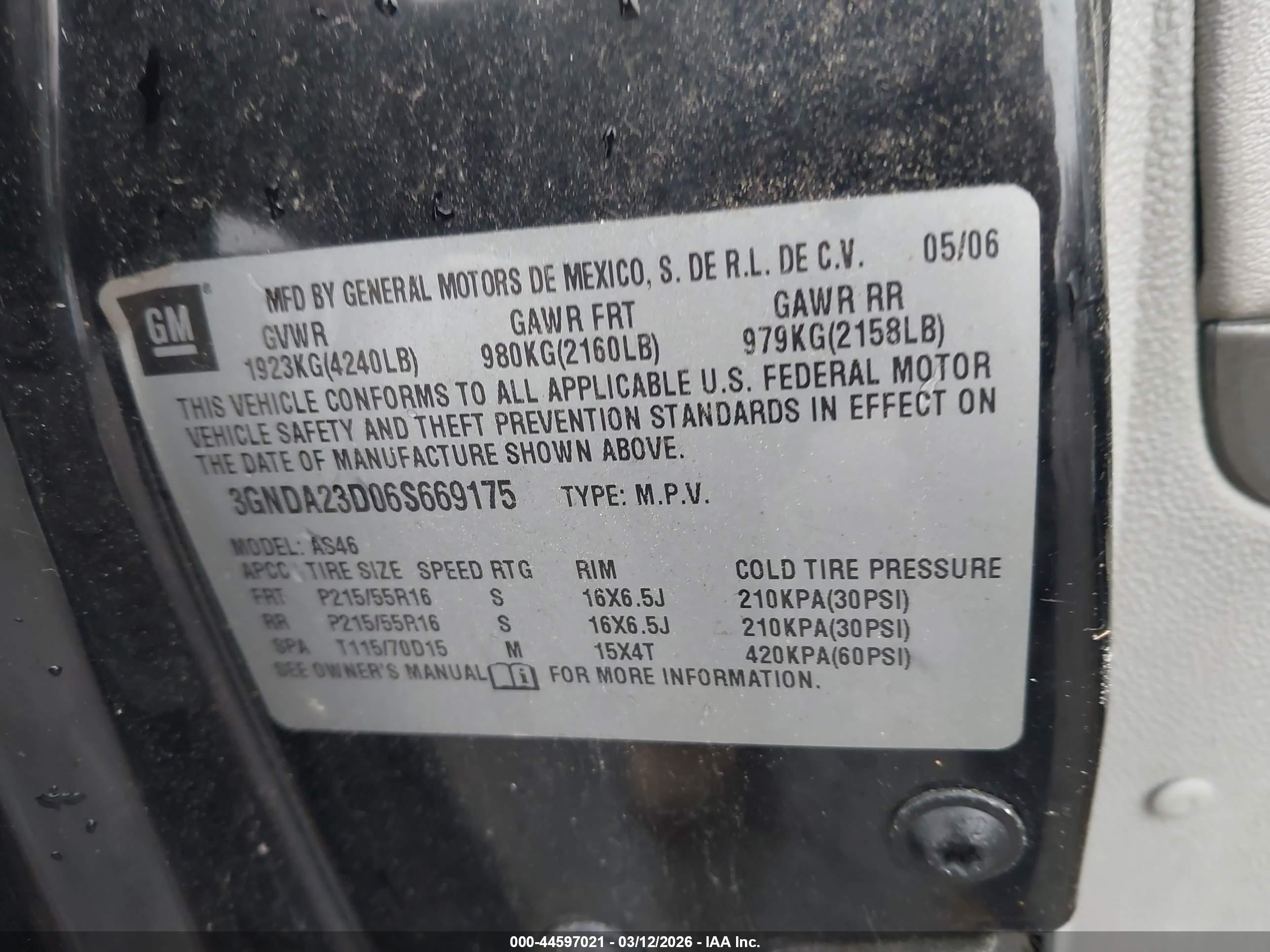 CHEVROLET HHR image 9
