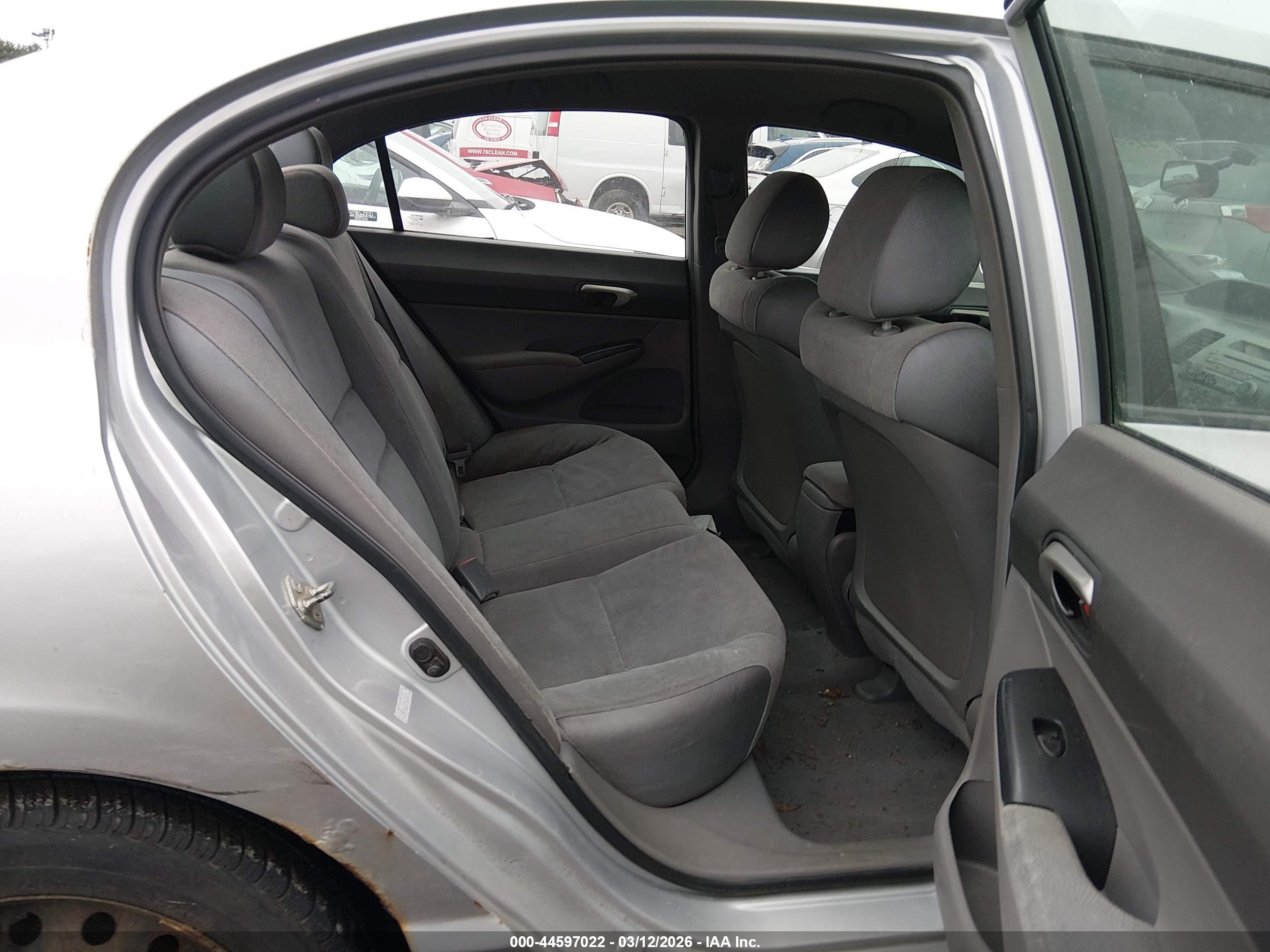 HONDA CIVIC image 8
