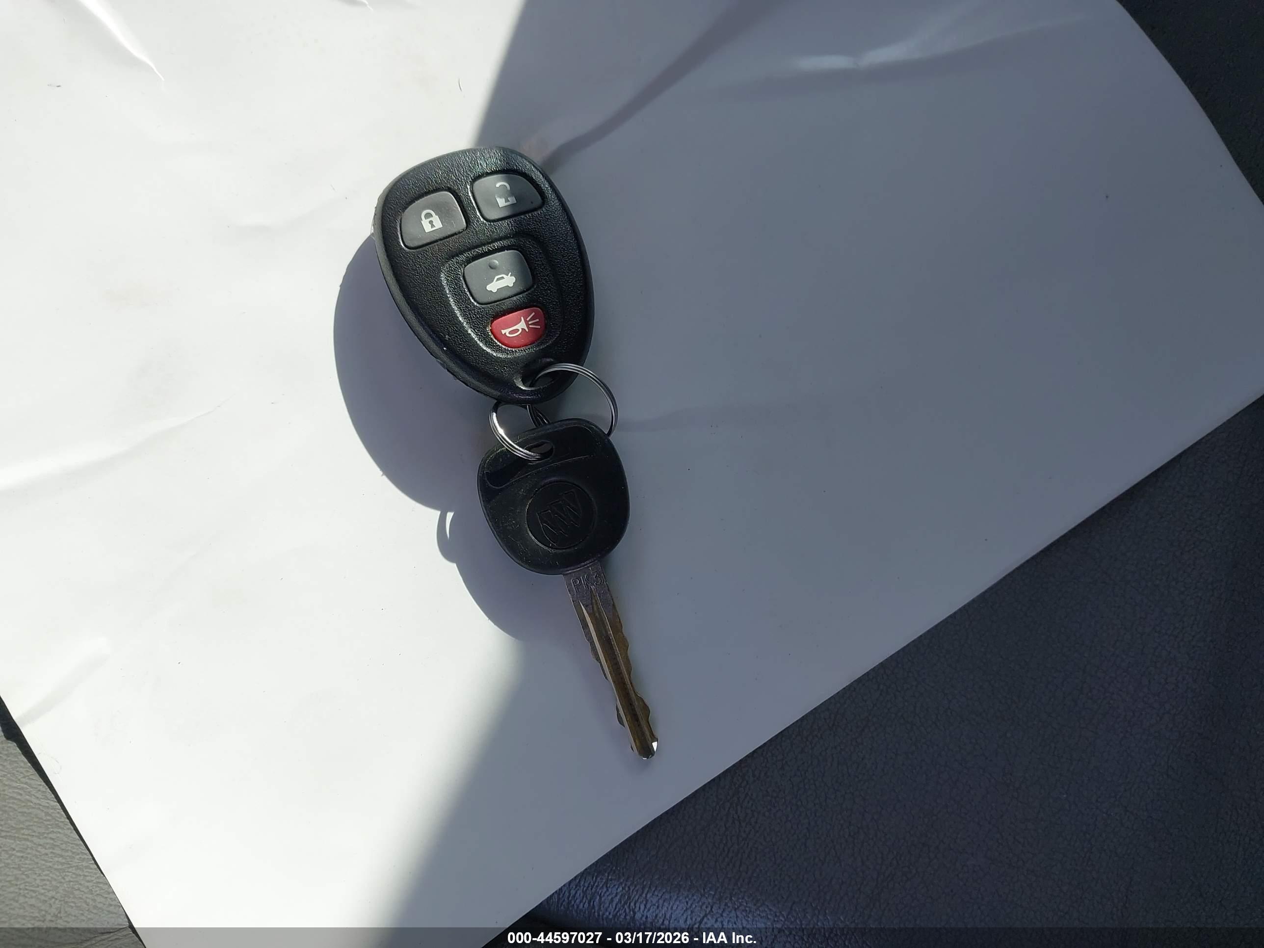 BUICK LACROSSE image 11