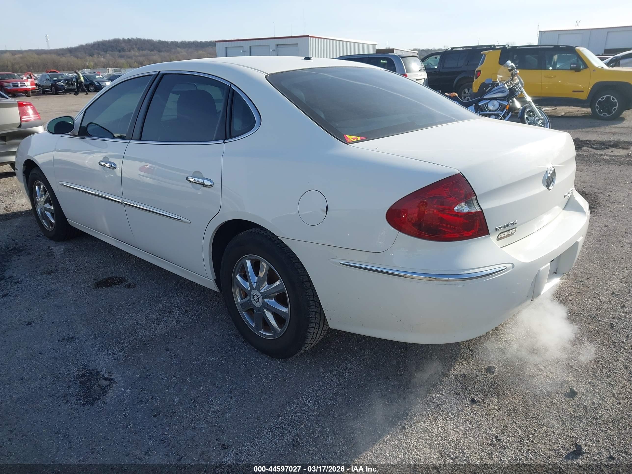 BUICK LACROSSE image 3