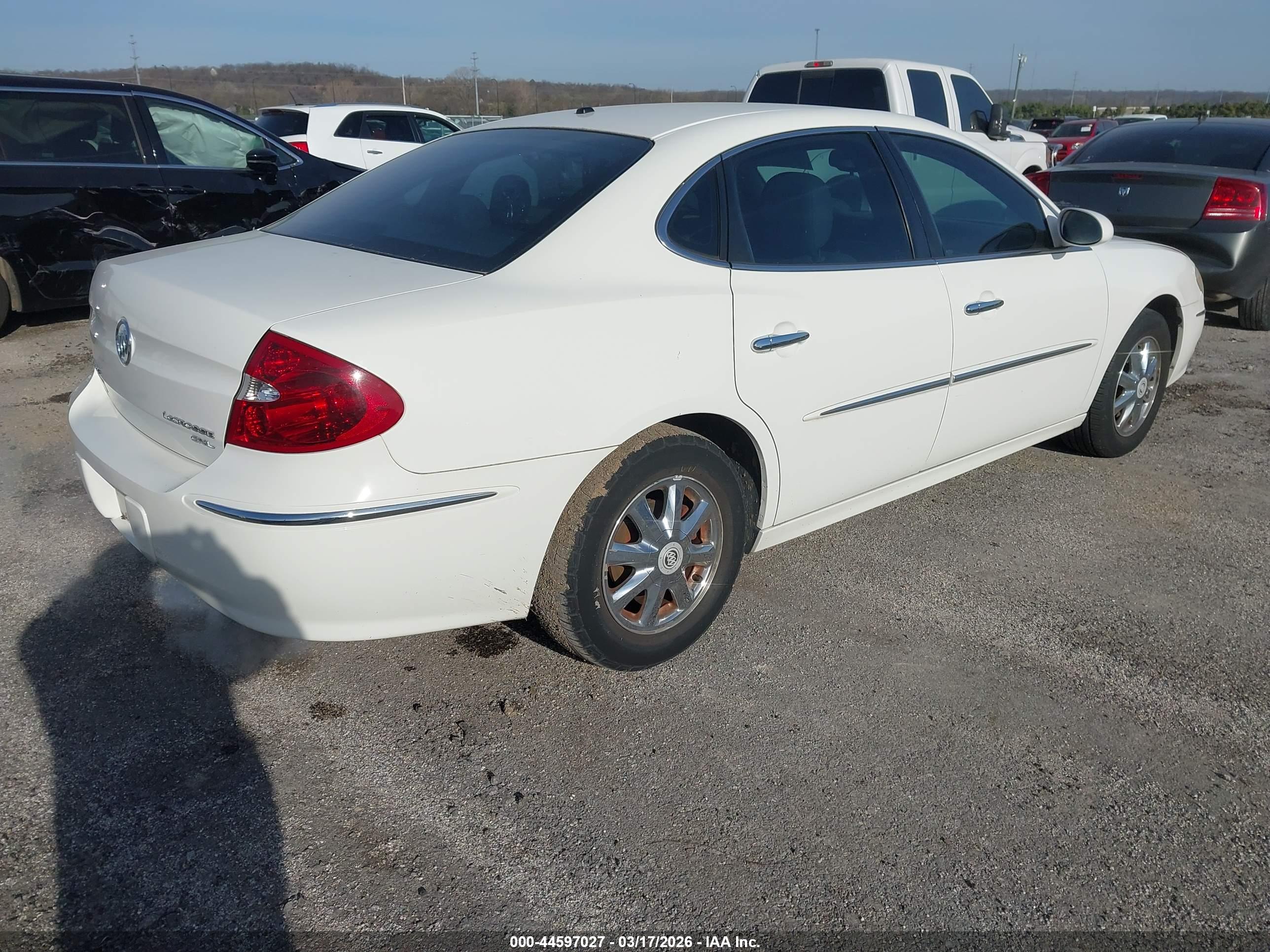 BUICK LACROSSE image 4
