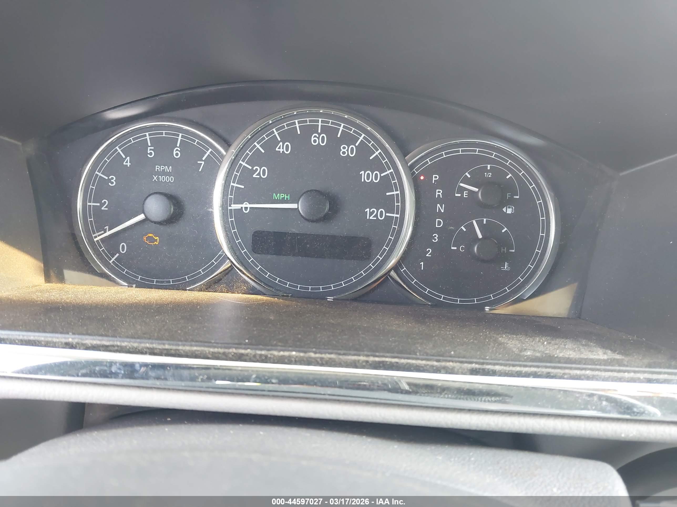 BUICK LACROSSE image 7