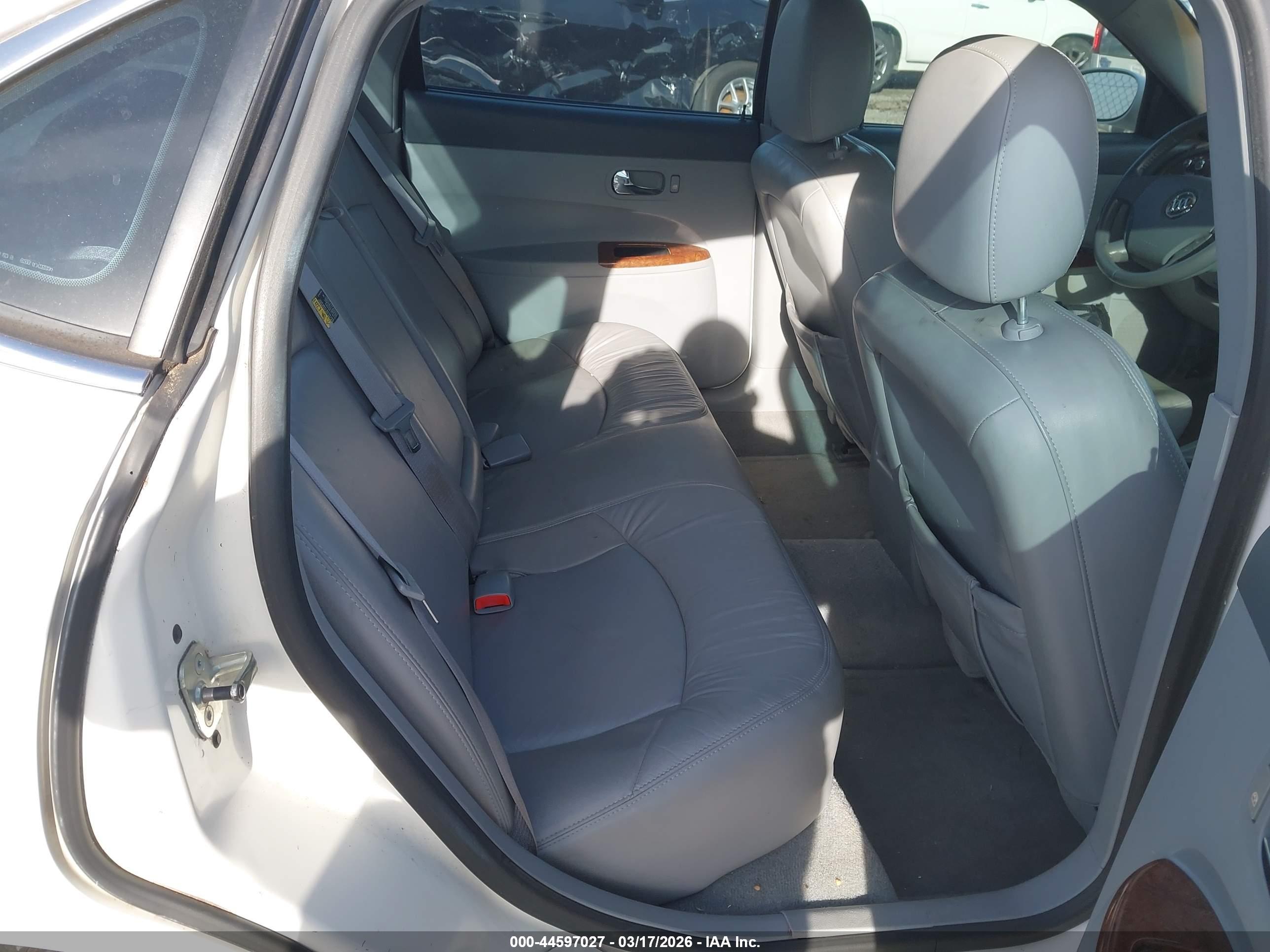 BUICK LACROSSE image 8