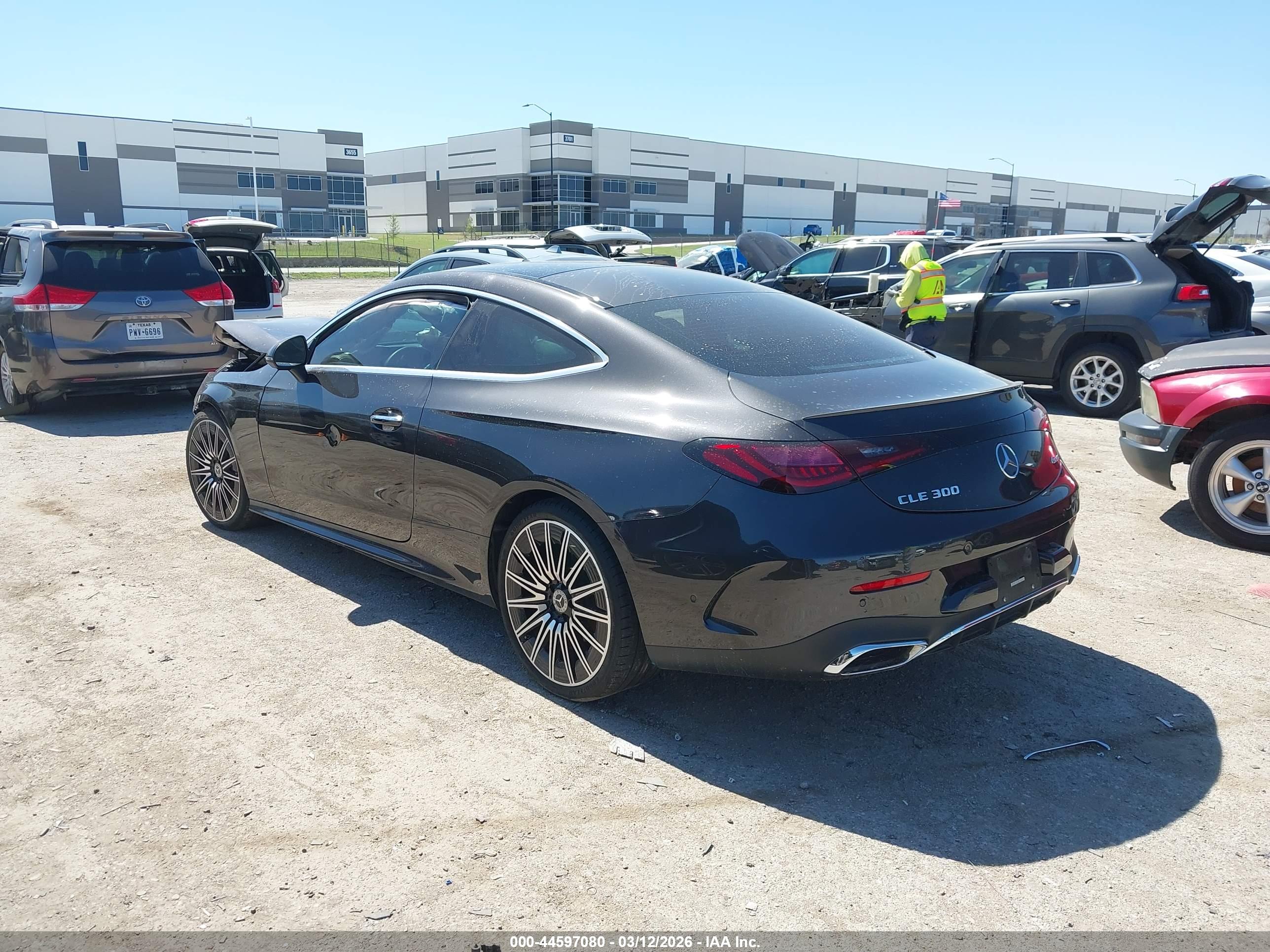 MERCEDES-BENZ CLE image 3