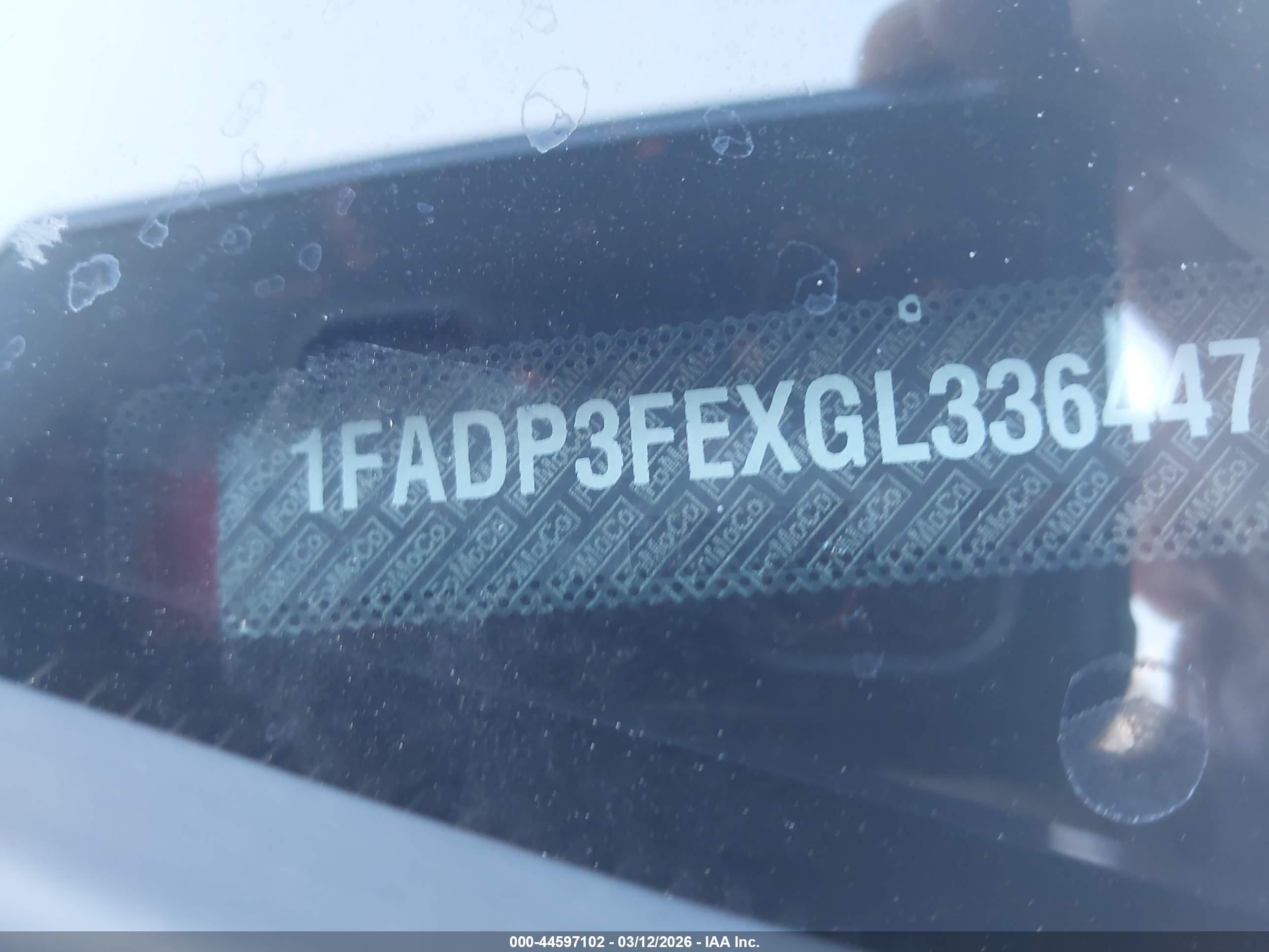 FORD FOCUS image 9
