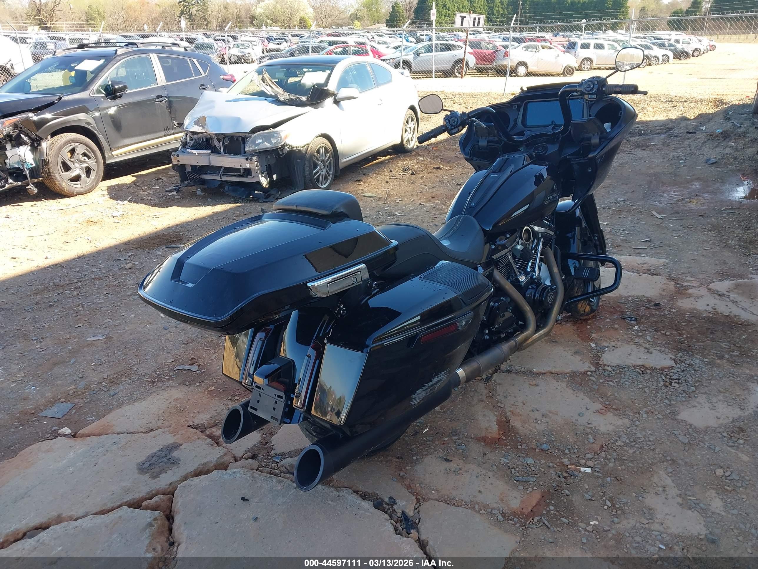 HARLEY-DAVIDSON FLTRX image 4