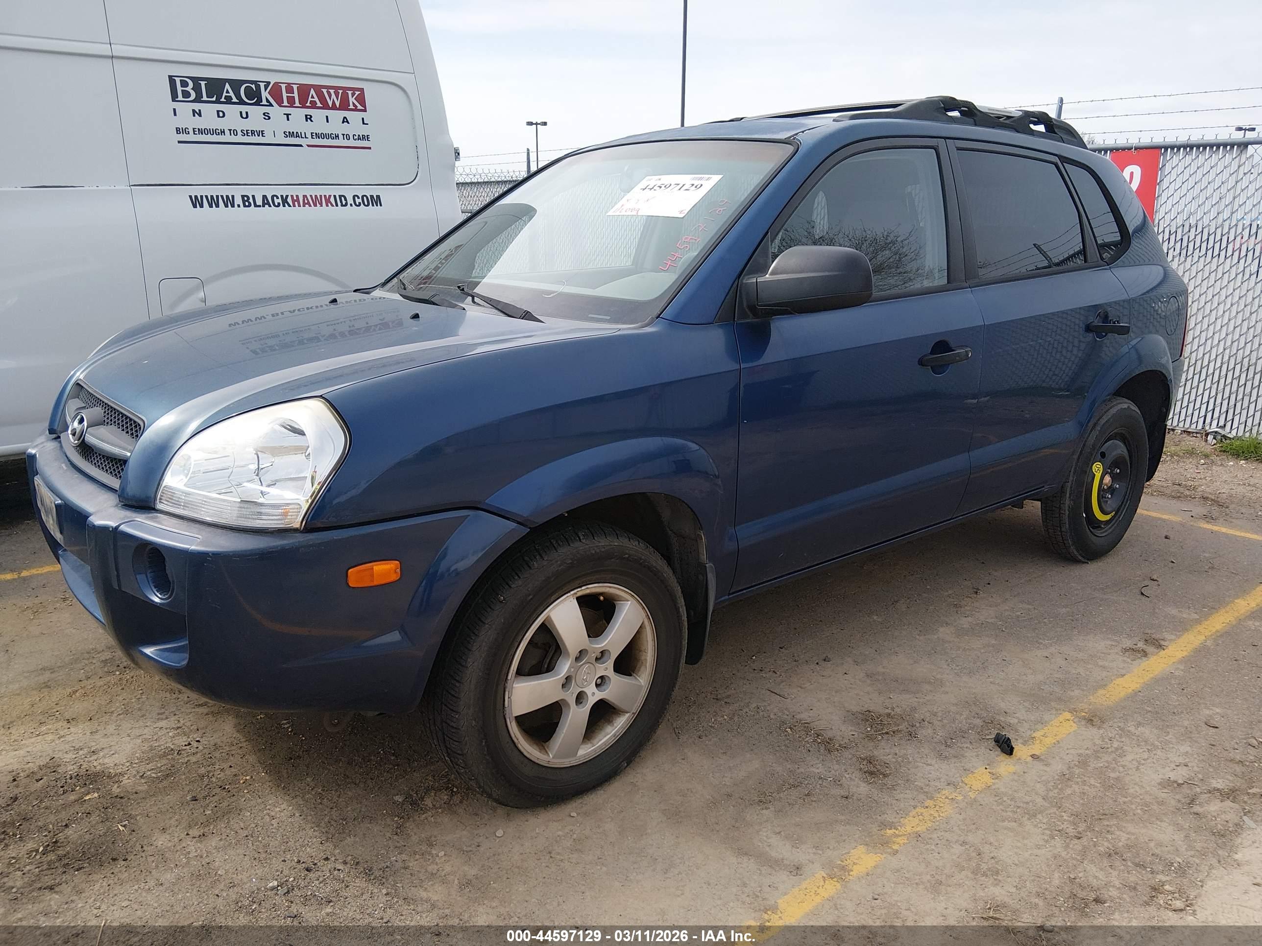 HYUNDAI TUCSON image 2