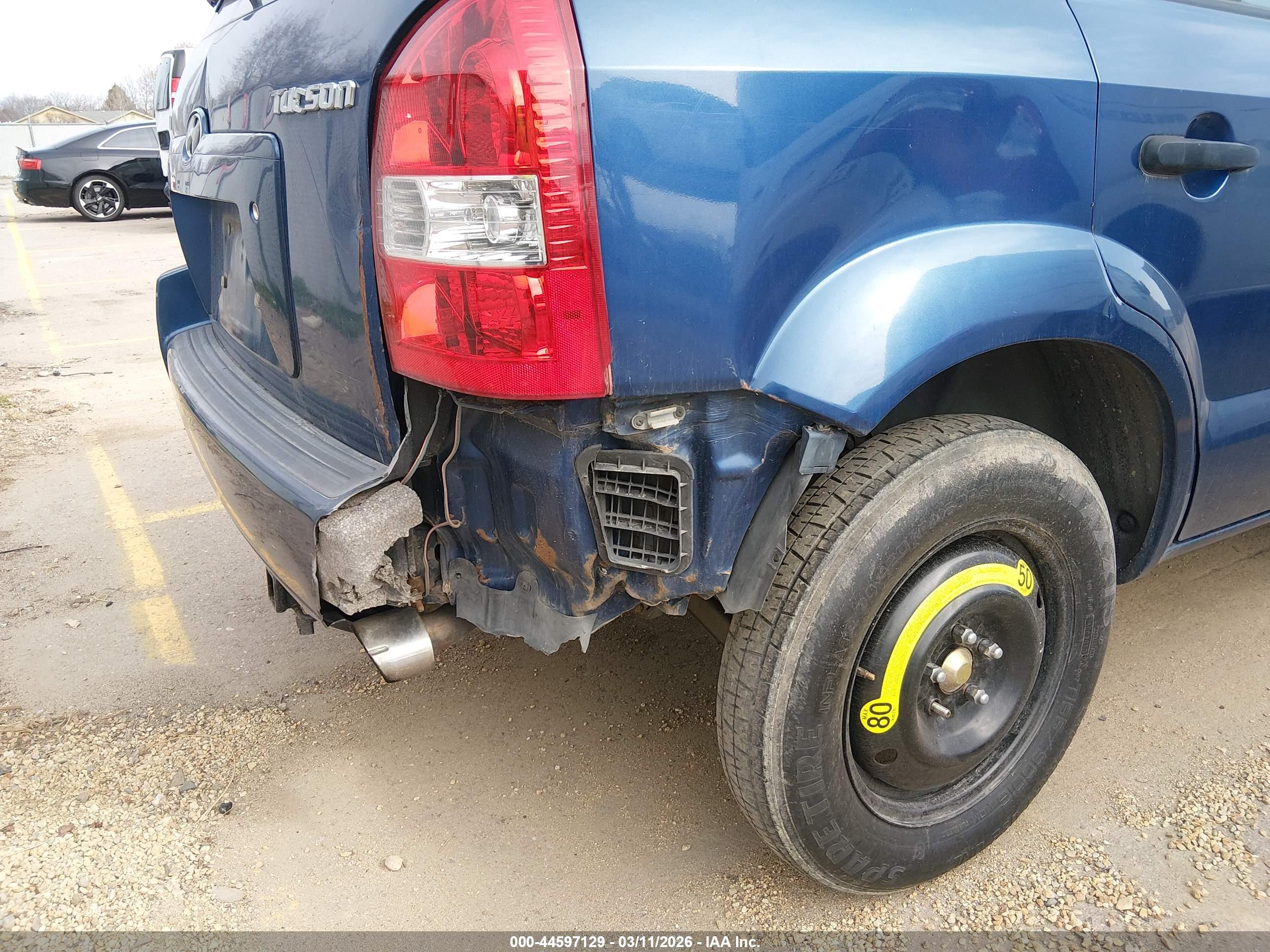 HYUNDAI TUCSON image 6