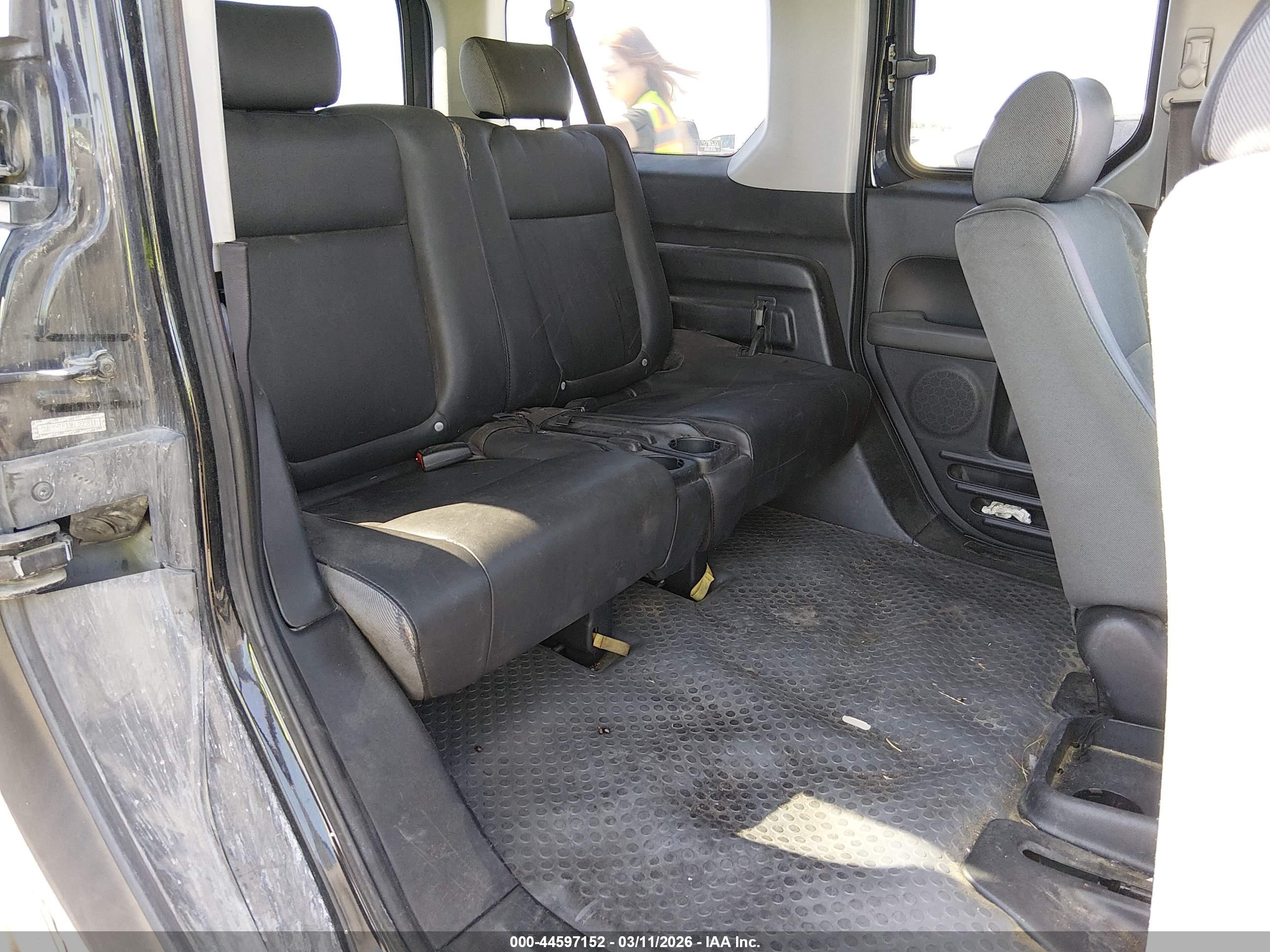 HONDA ELEMENT image 8
