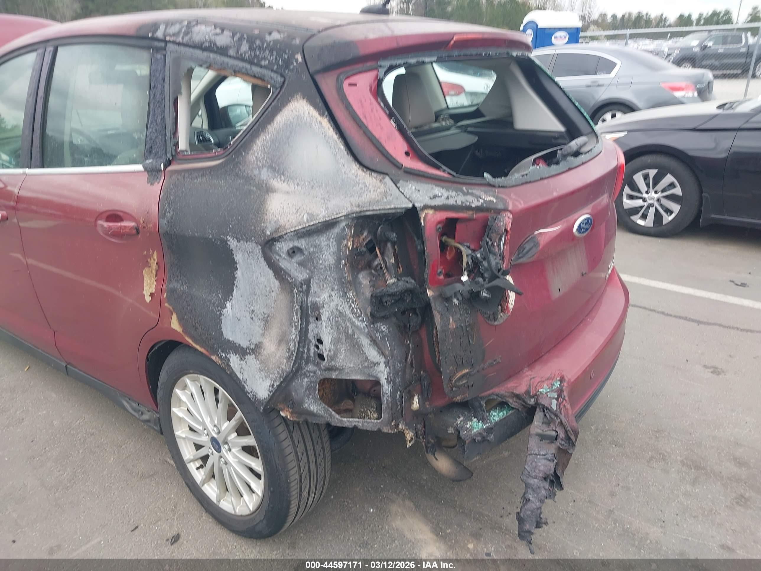 FORD C-MAX image 6