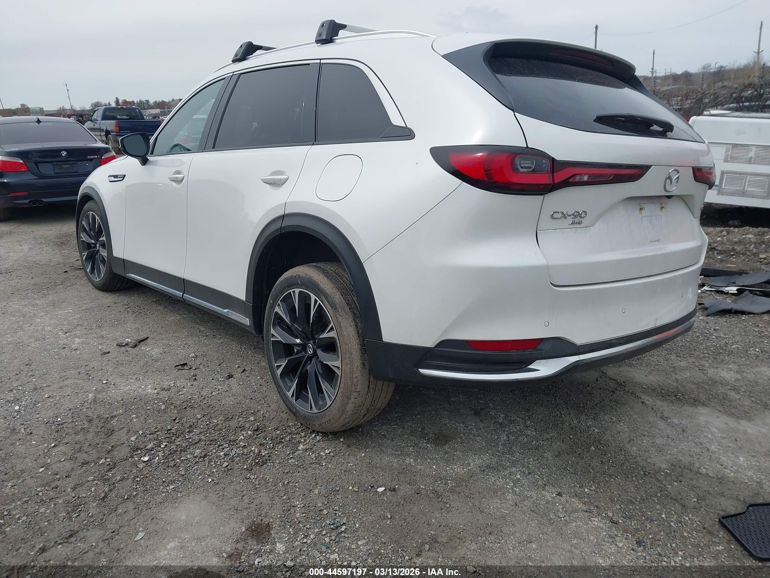 MAZDA CX-90 image 3