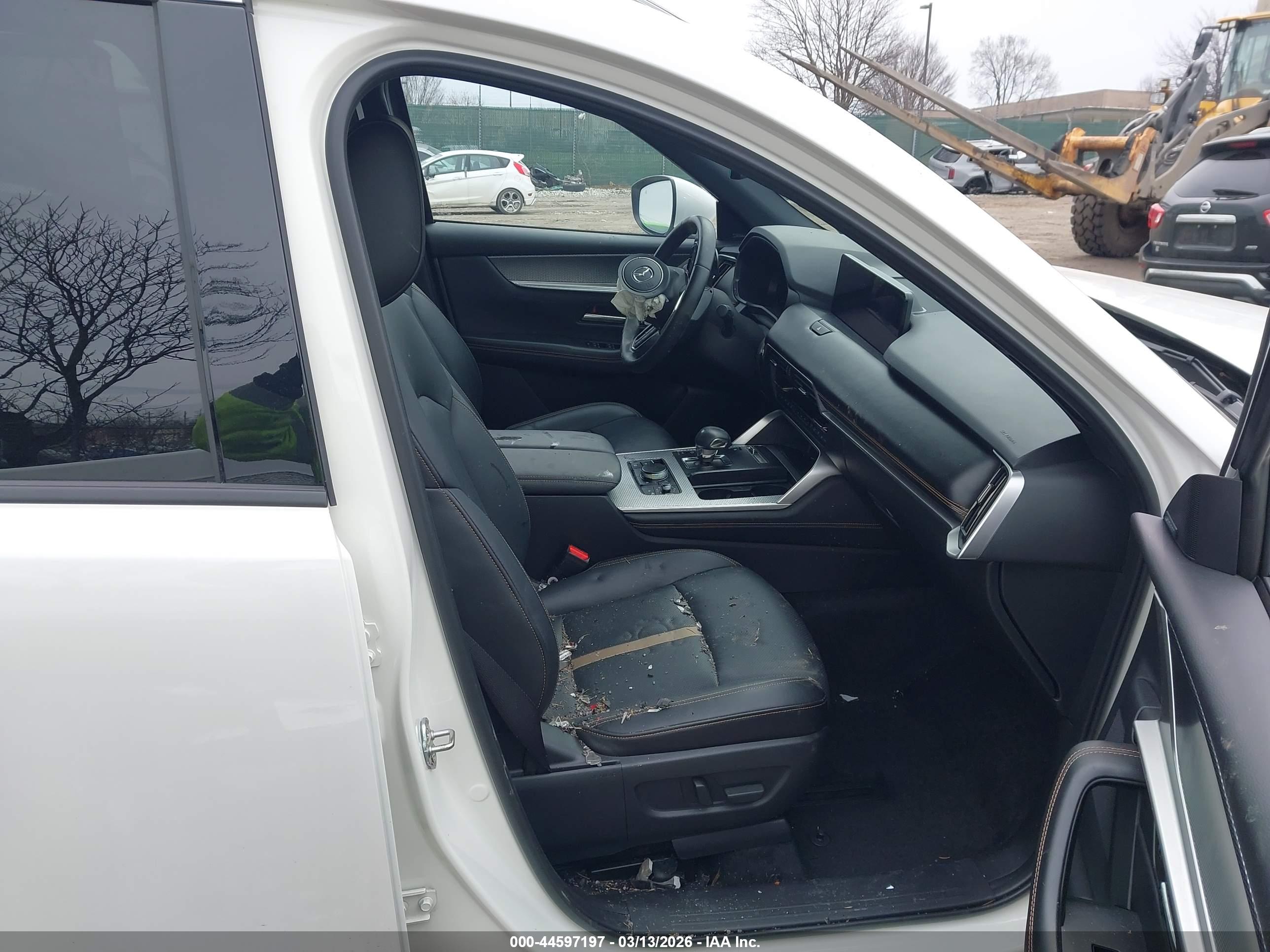 MAZDA CX-90 image 5