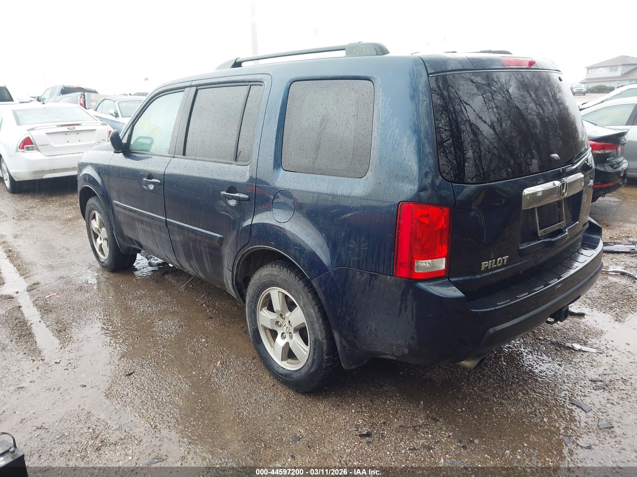 HONDA PILOT image 3