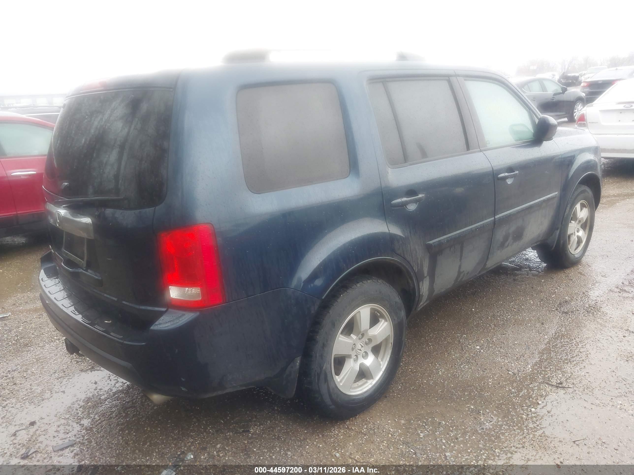 HONDA PILOT image 4