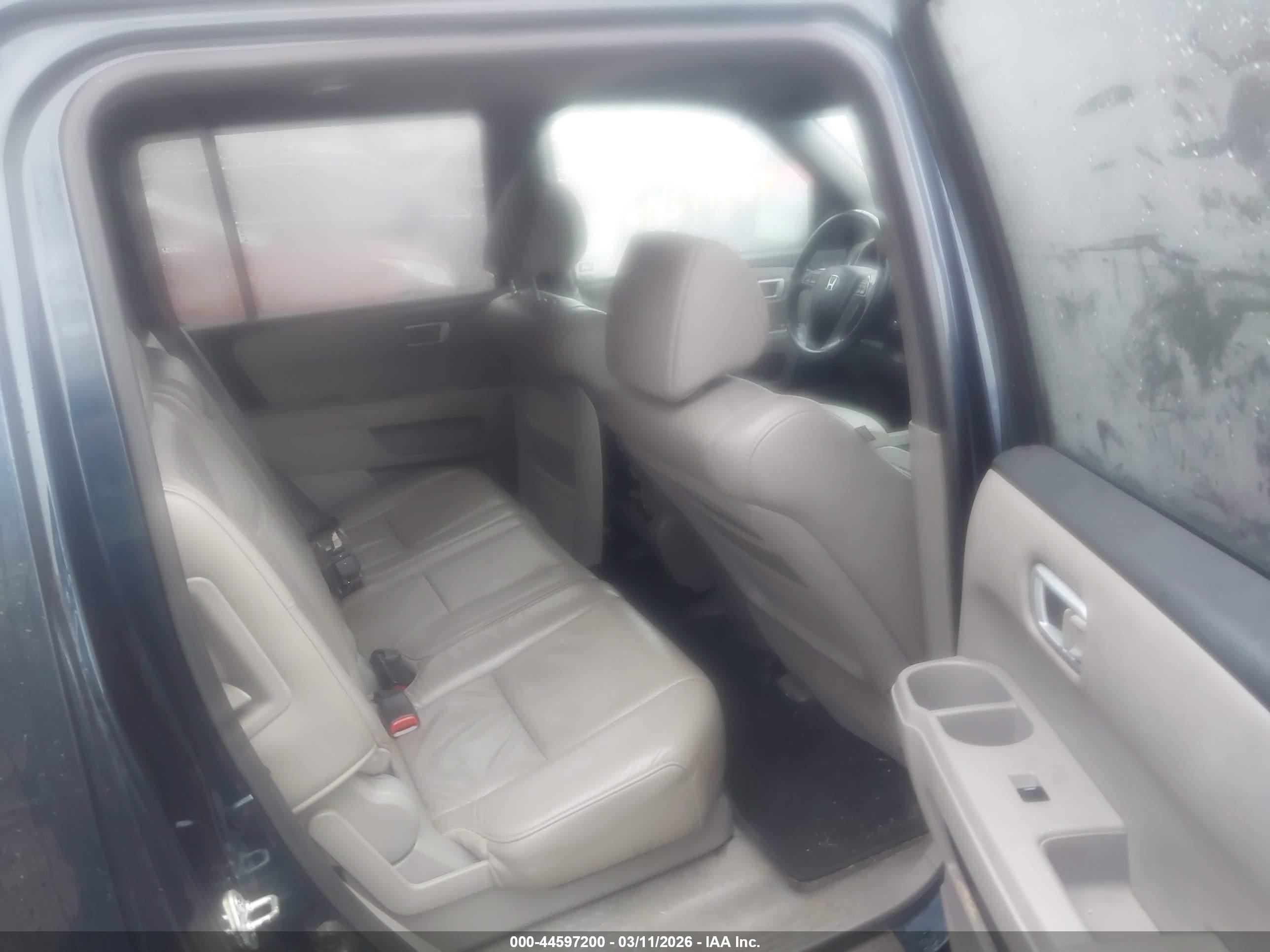 HONDA PILOT image 8