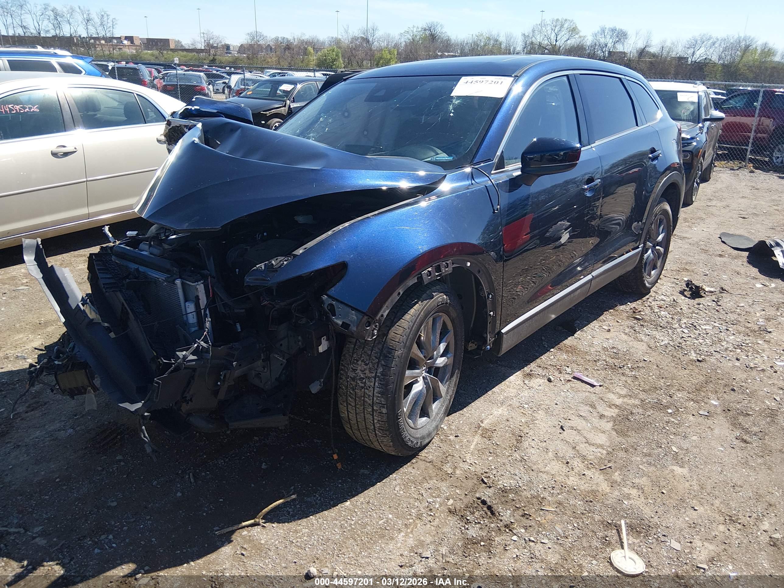 MAZDA CX-9 image 2